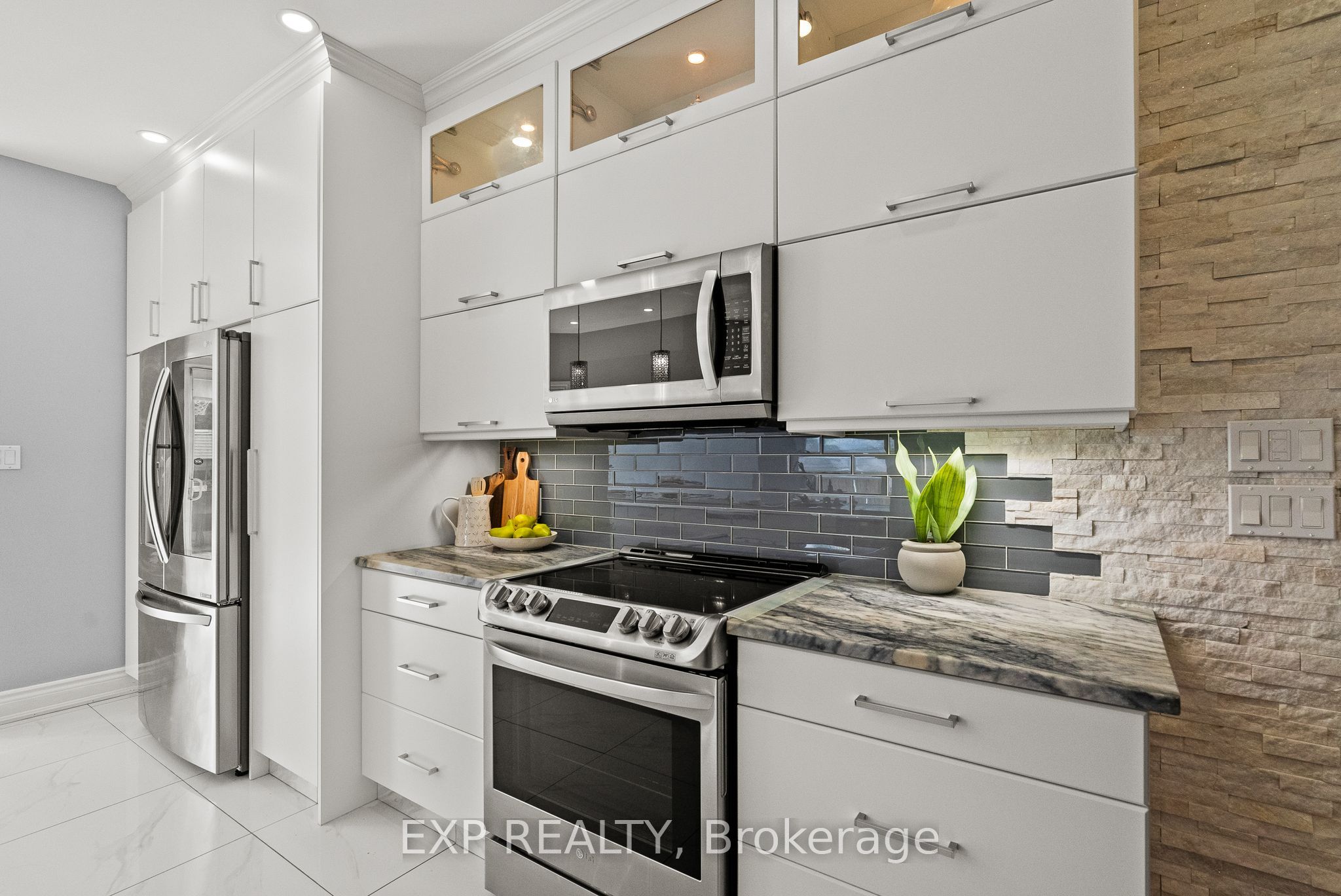 112 Redcliff Avenue Property Photo 19