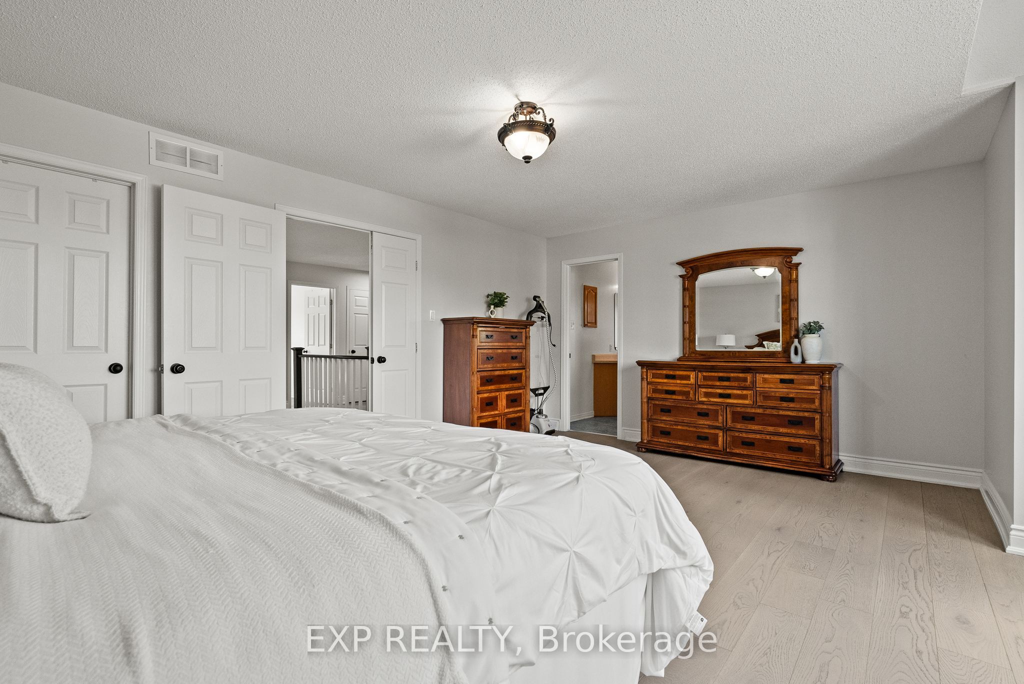 112 Redcliff Avenue Property Photo 31