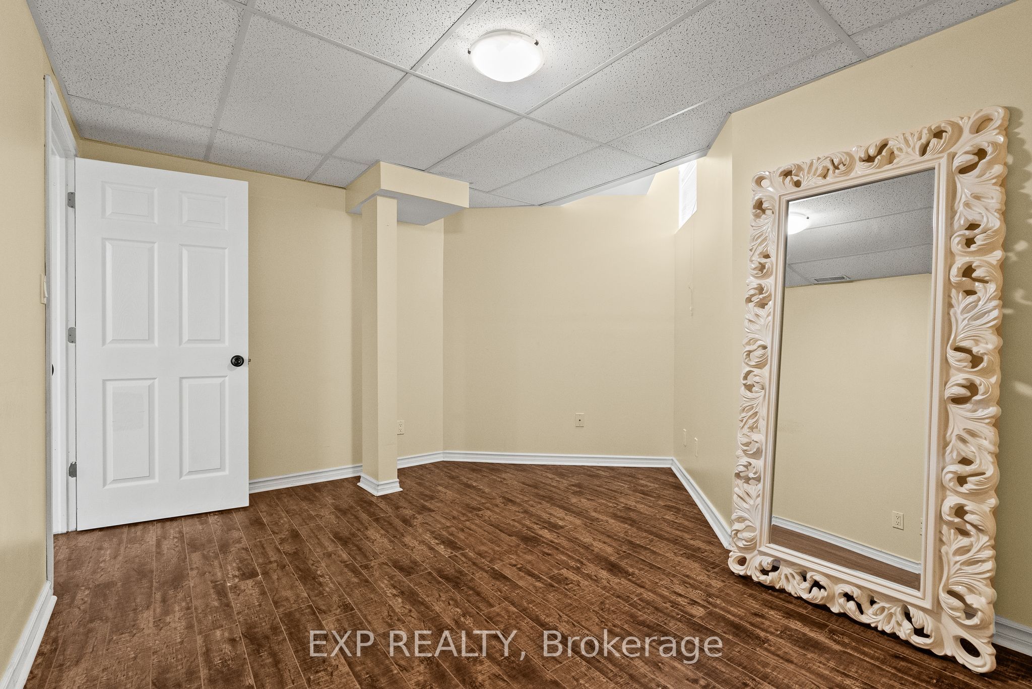 112 Redcliff Avenue Property Photo 43