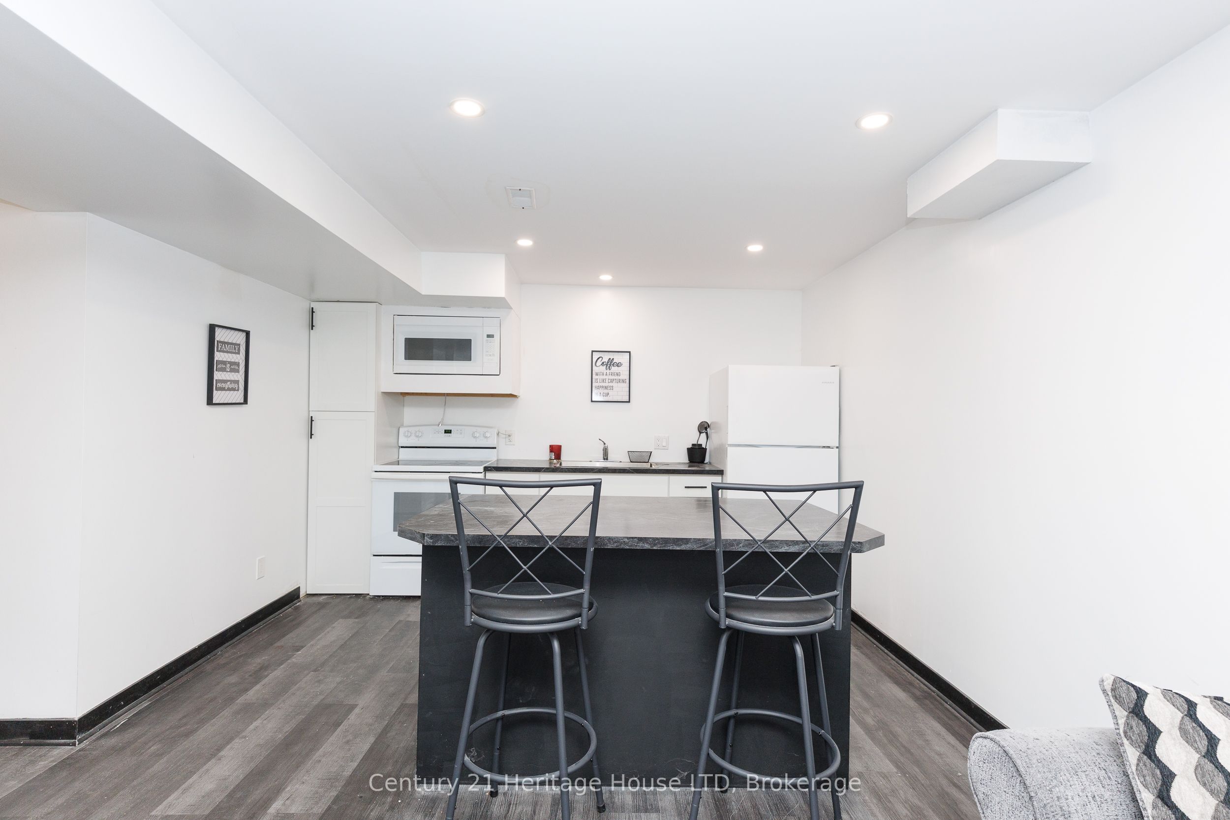50 Palace Street Property Photo 33