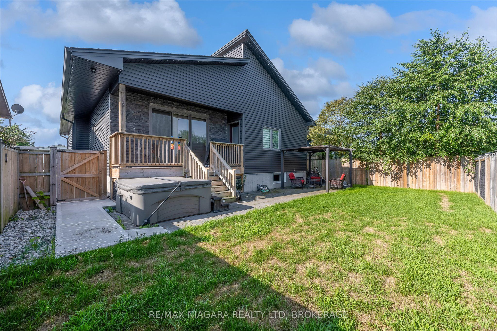 5 Heron Pointe Road Property Photo 5