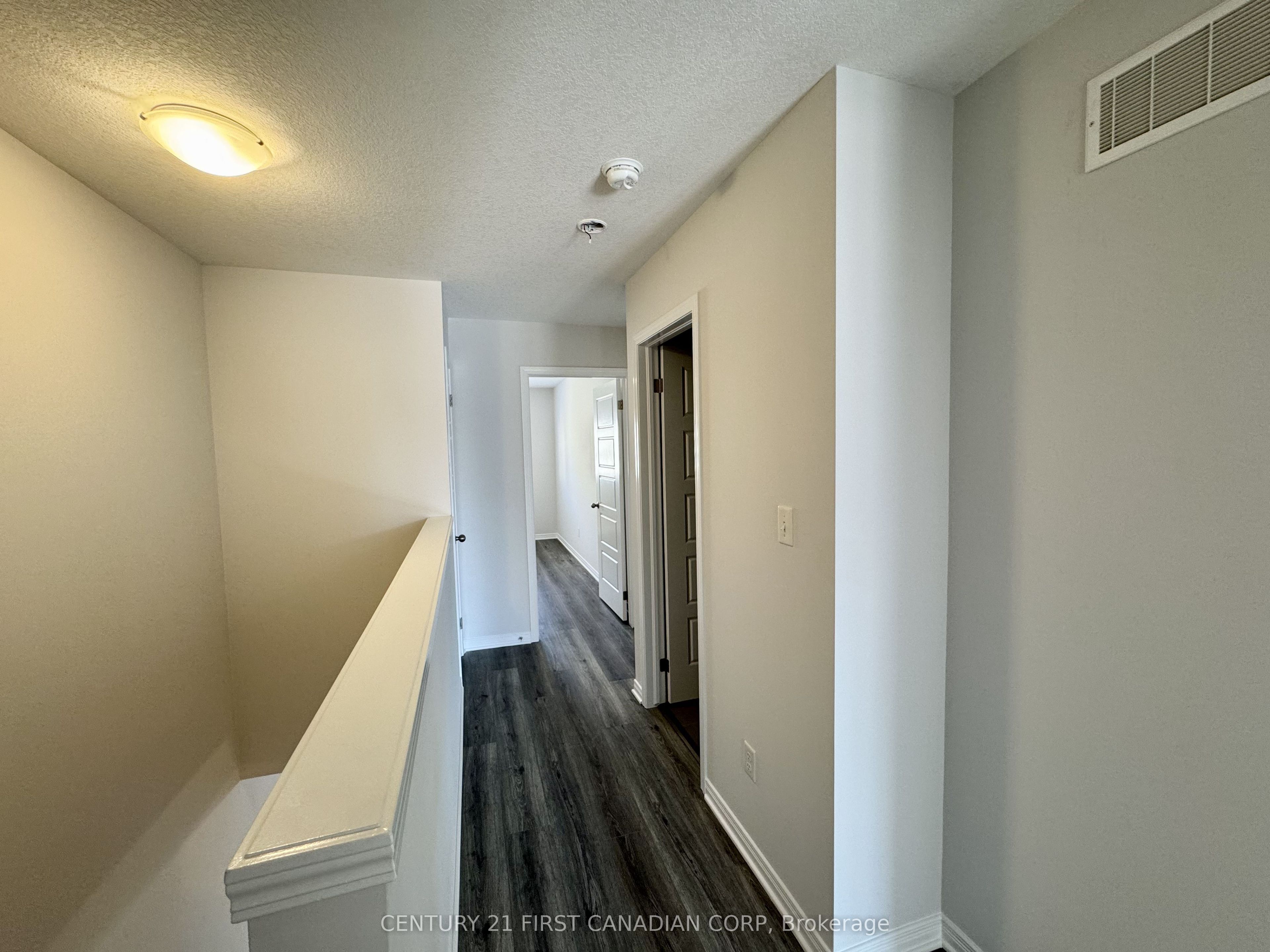 3186 Singleton Avenue Property Photo 12