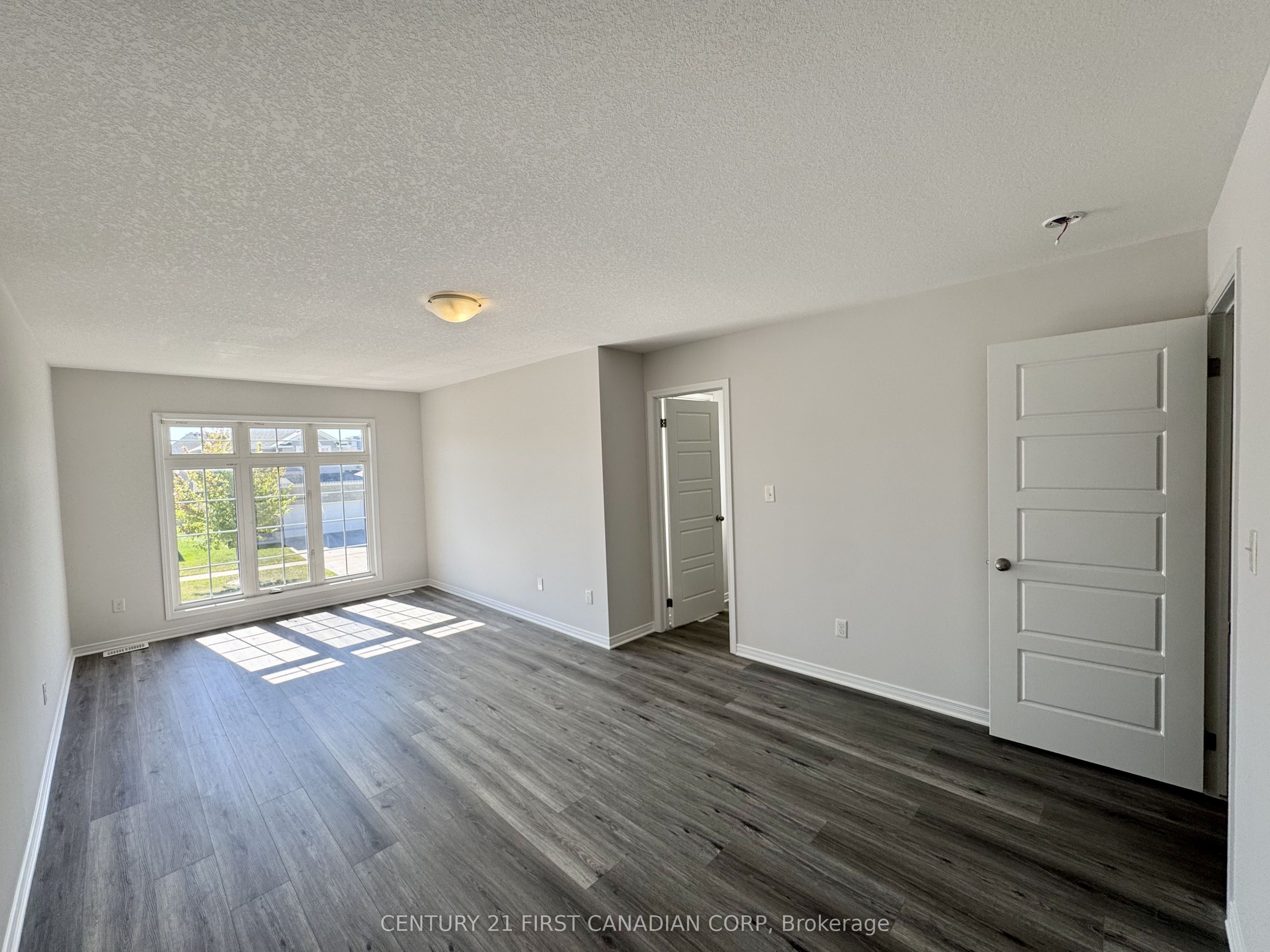 3186 Singleton Avenue Property Photo 13