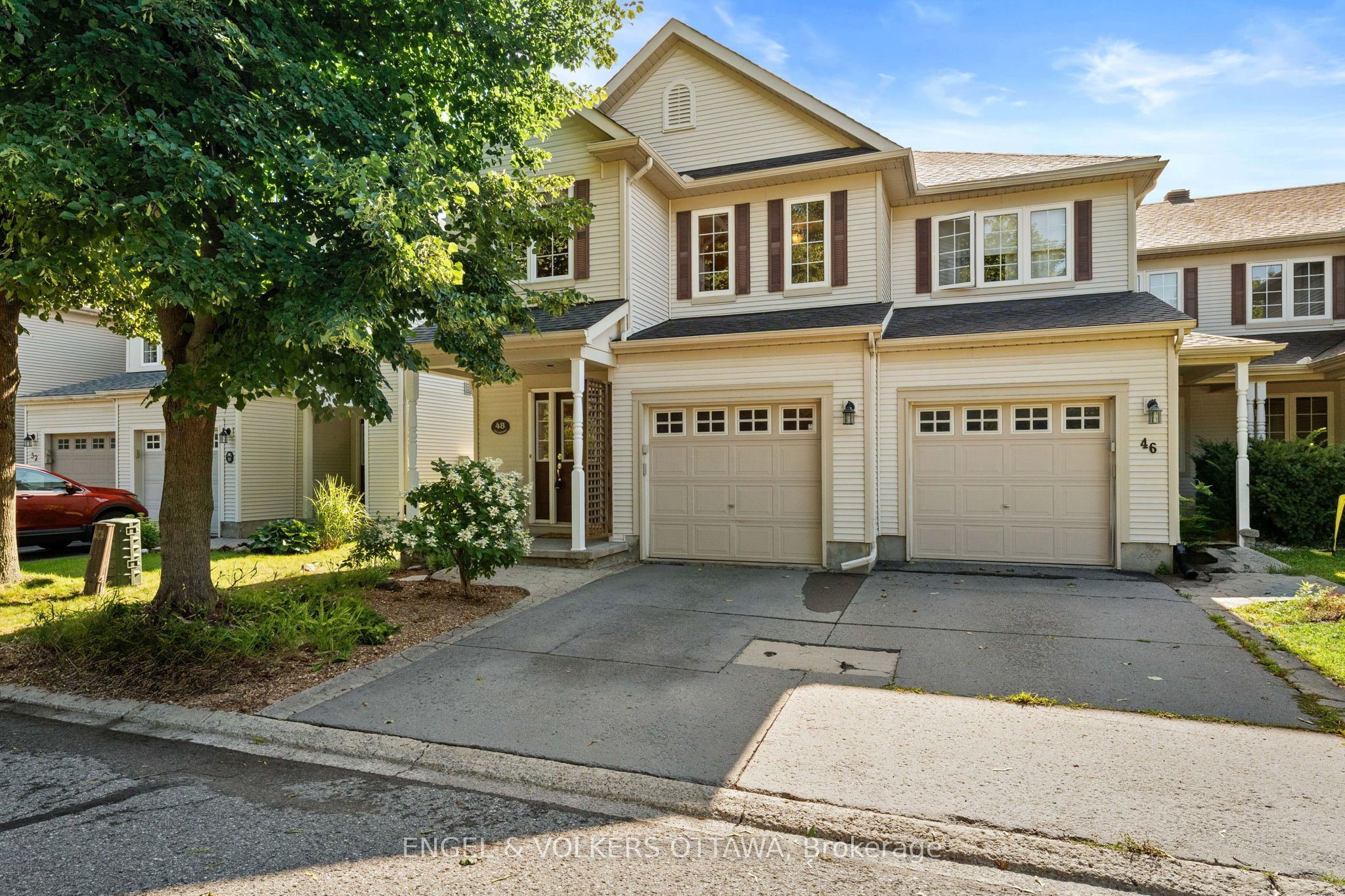 48 Fieldberry Private Property Photo 1