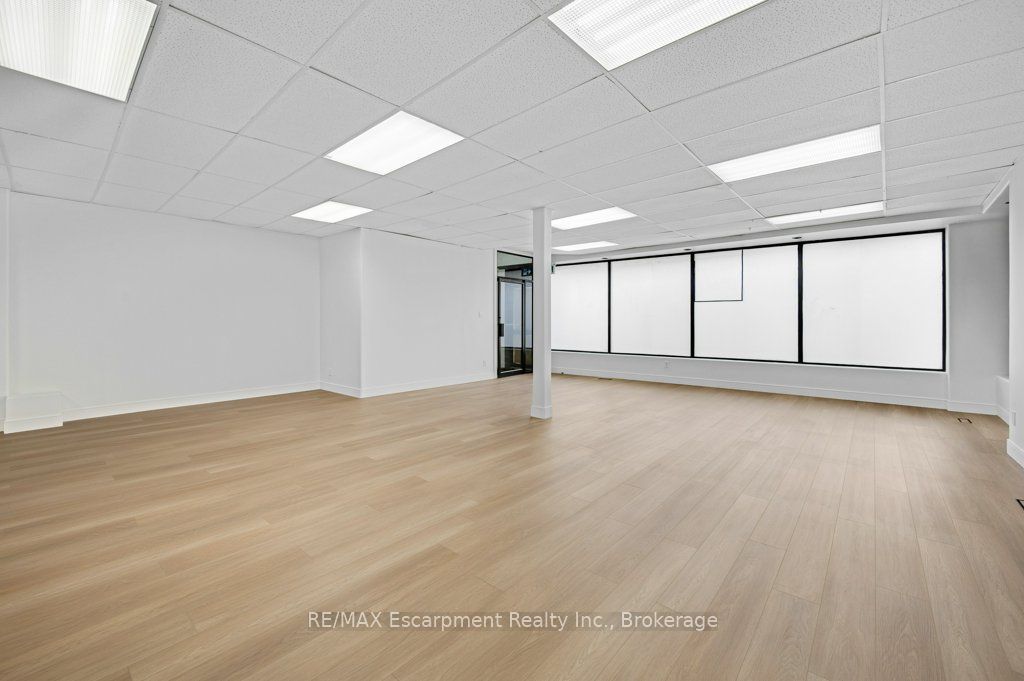 590 Barton Street E Property Photo 9