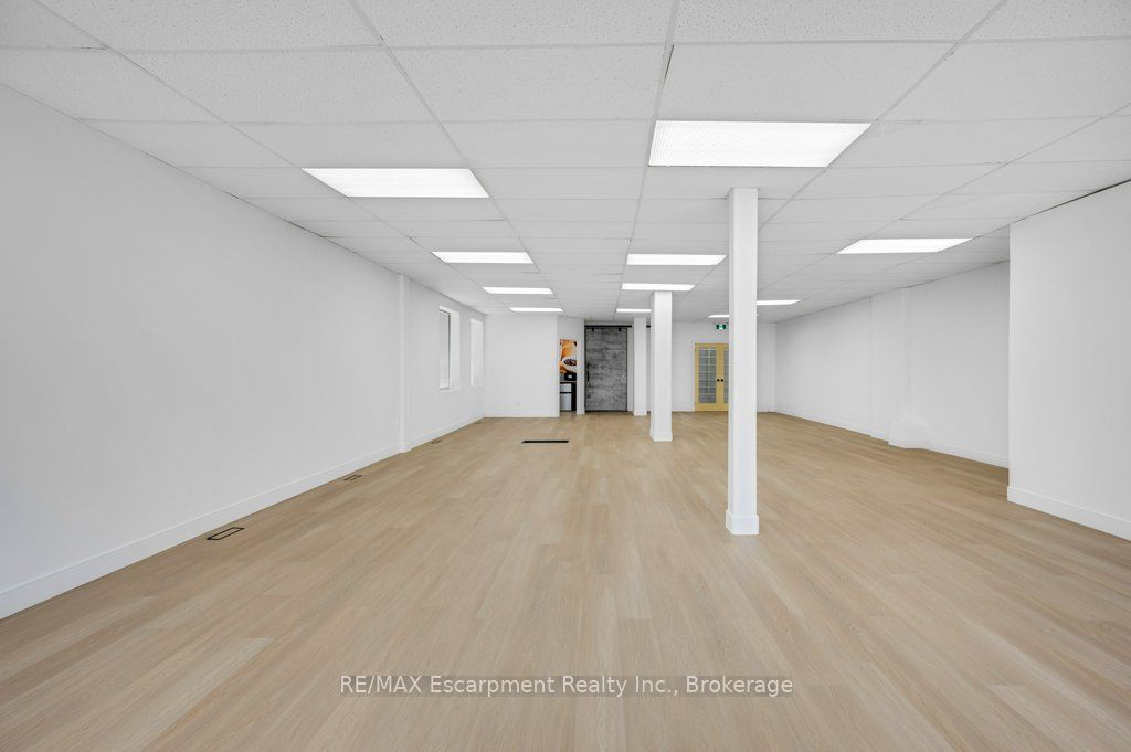 590 Barton Street E Property Photo 18