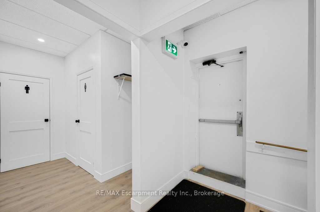 590 Barton Street E Property Photo 20
