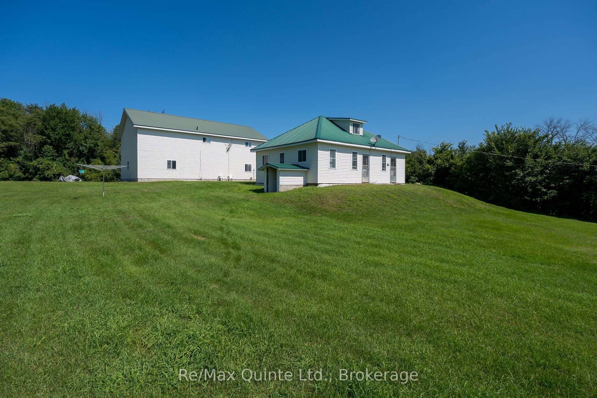 1477 Sulphide Road Property Photo 3