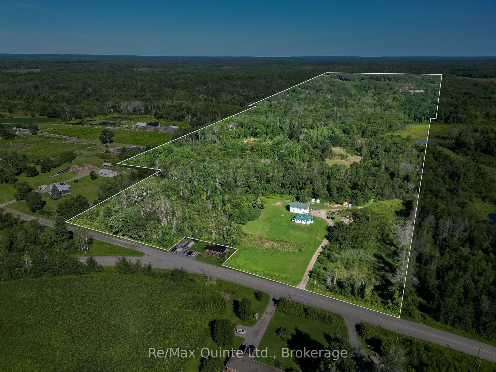 1477 Sulphide Road Property Photo 4