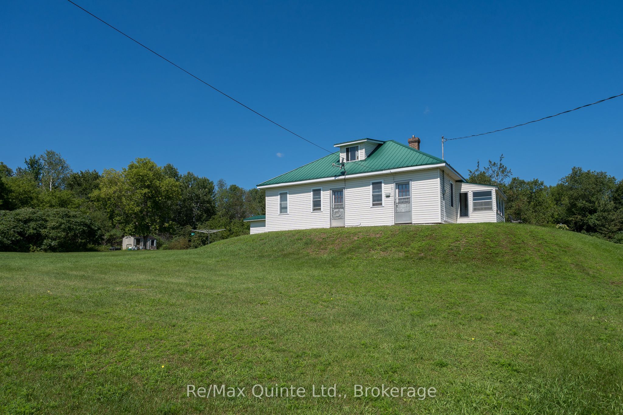 1477 Sulphide Road Property Photo 6