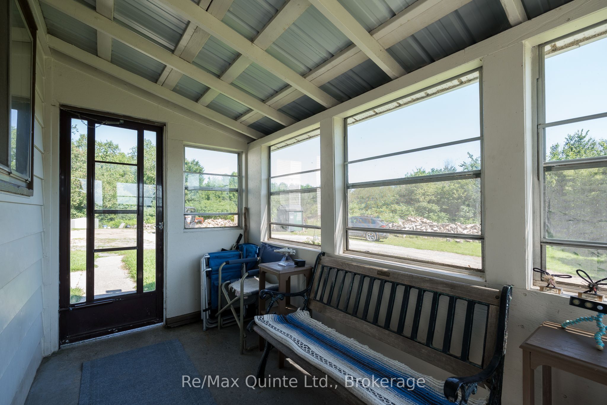 1477 Sulphide Road Property Photo 7