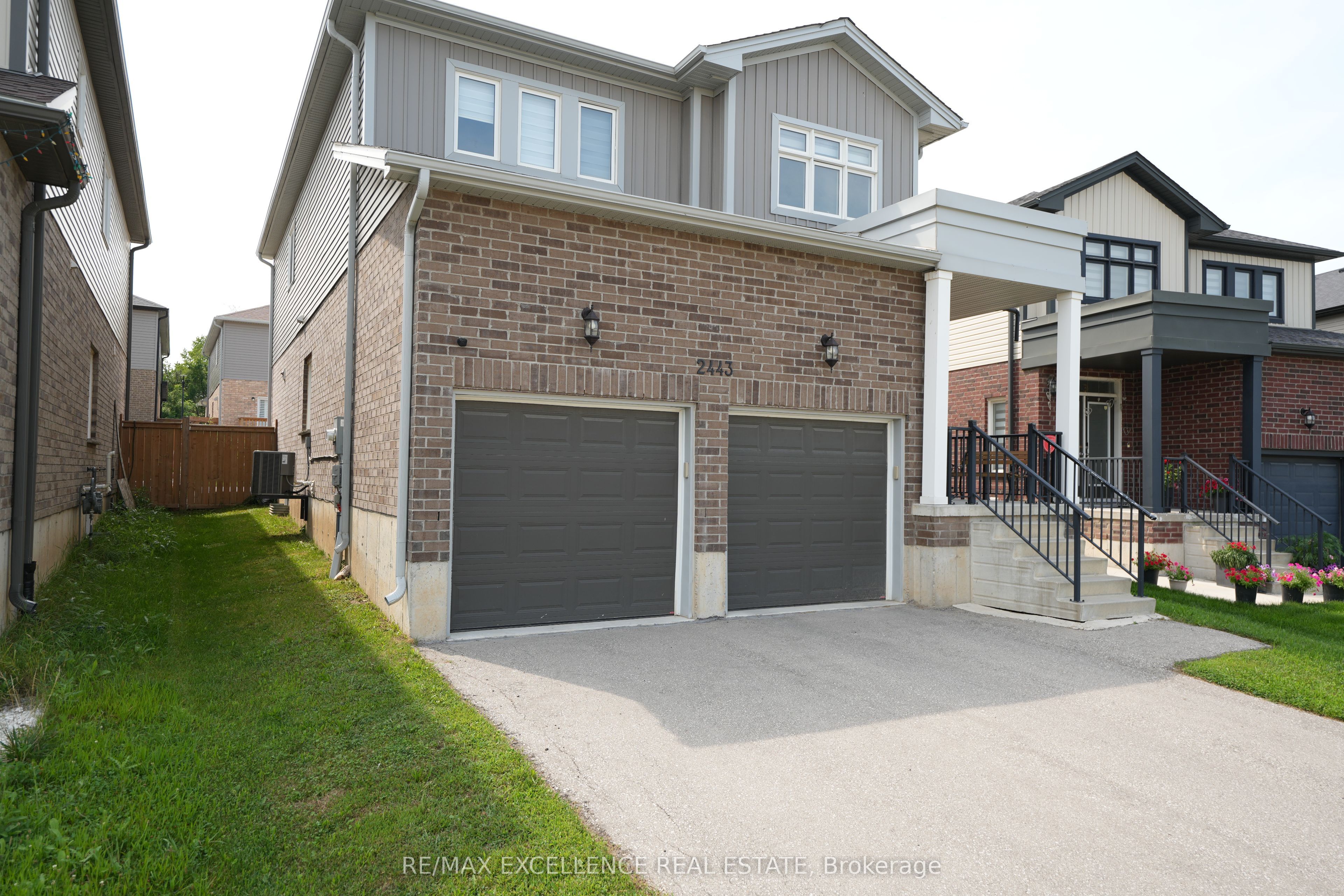 2443 Bennett Cross Property Photo 2