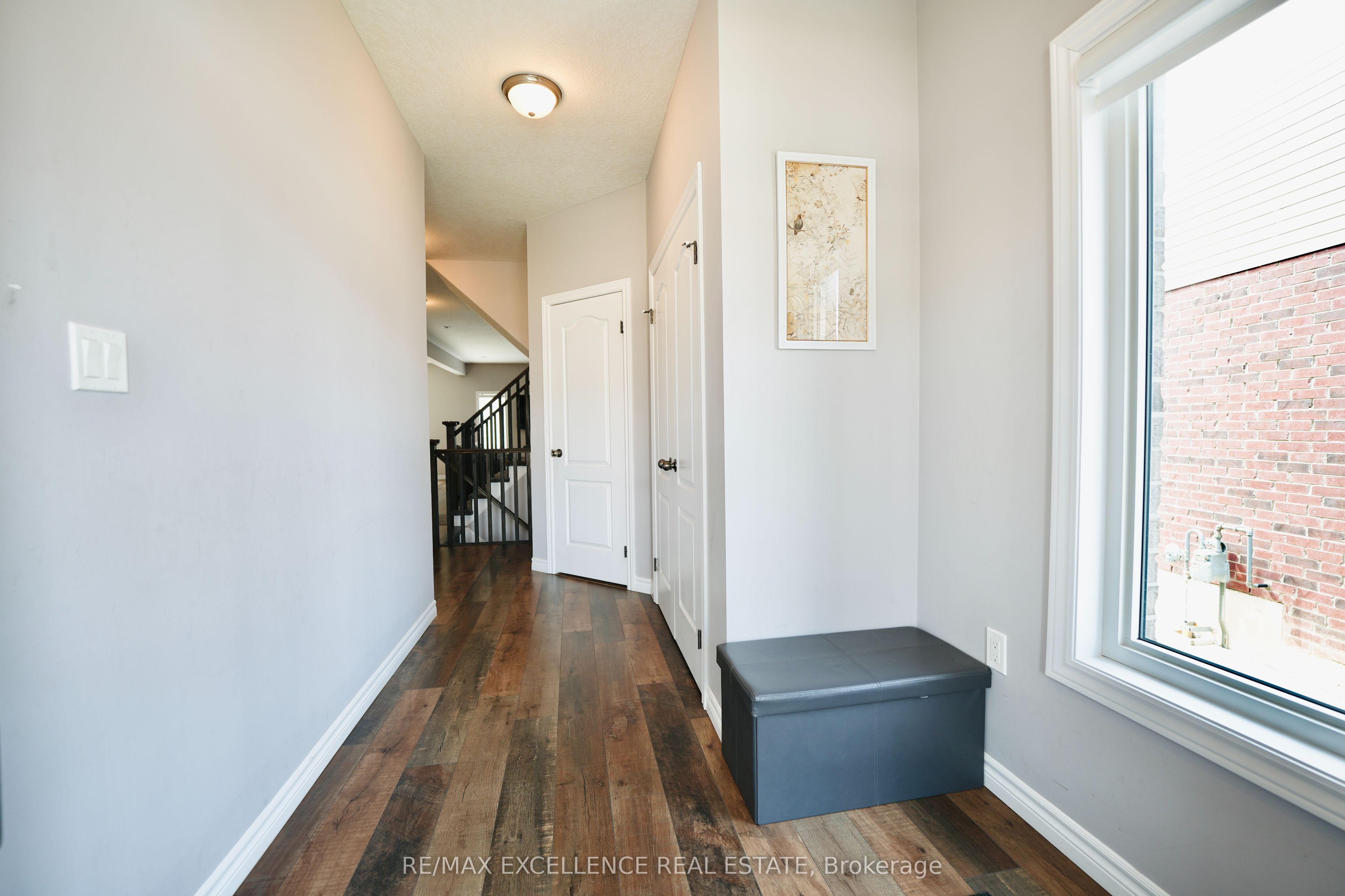 2443 Bennett Cross Property Photo 6