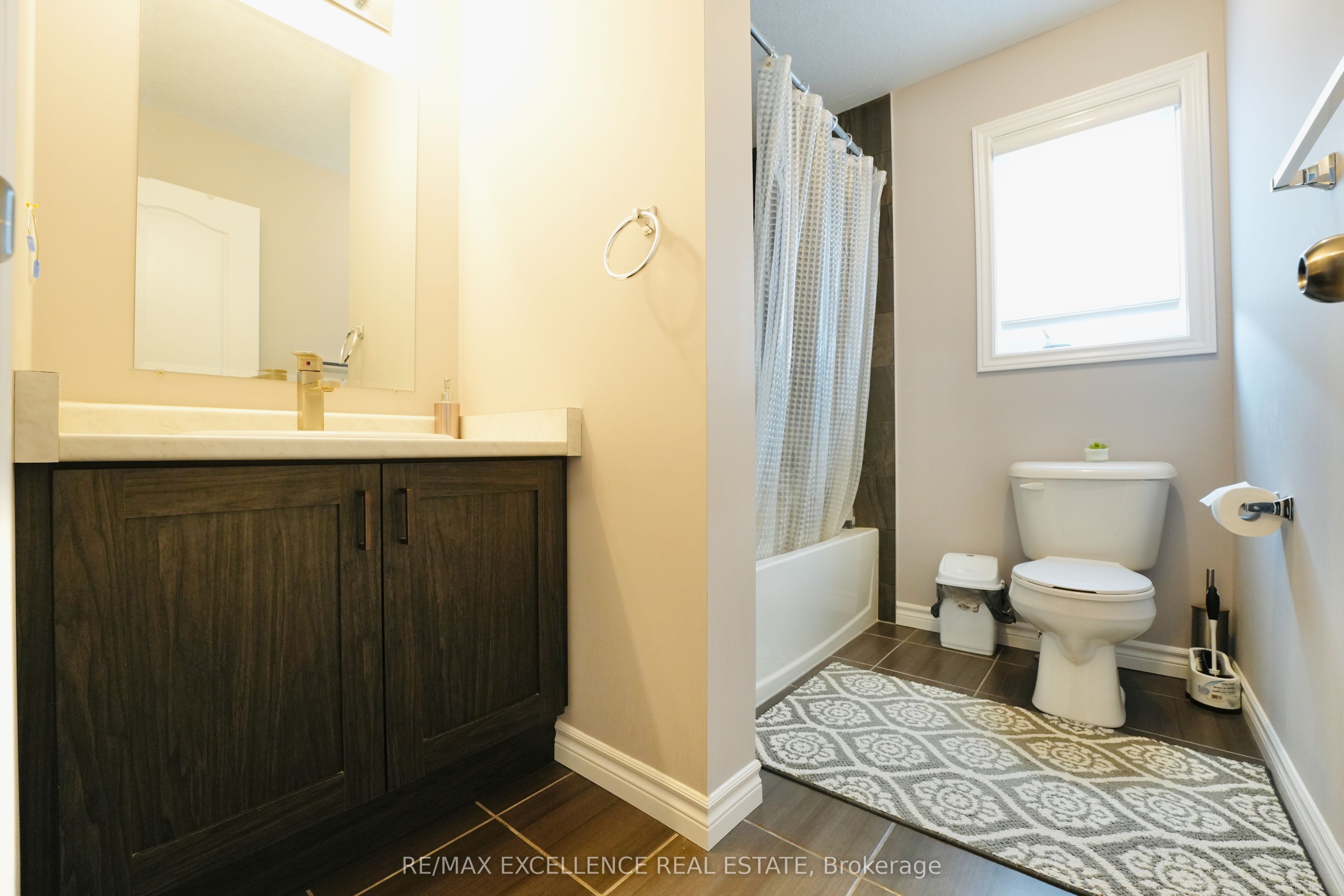 2443 Bennett Cross Property Photo 28