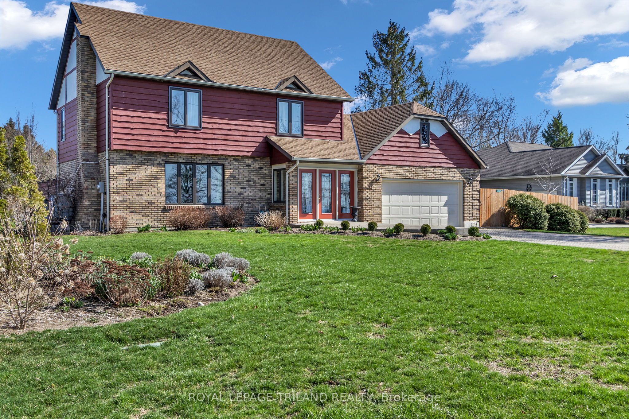 5257 Cliff Road Property Photo 2
