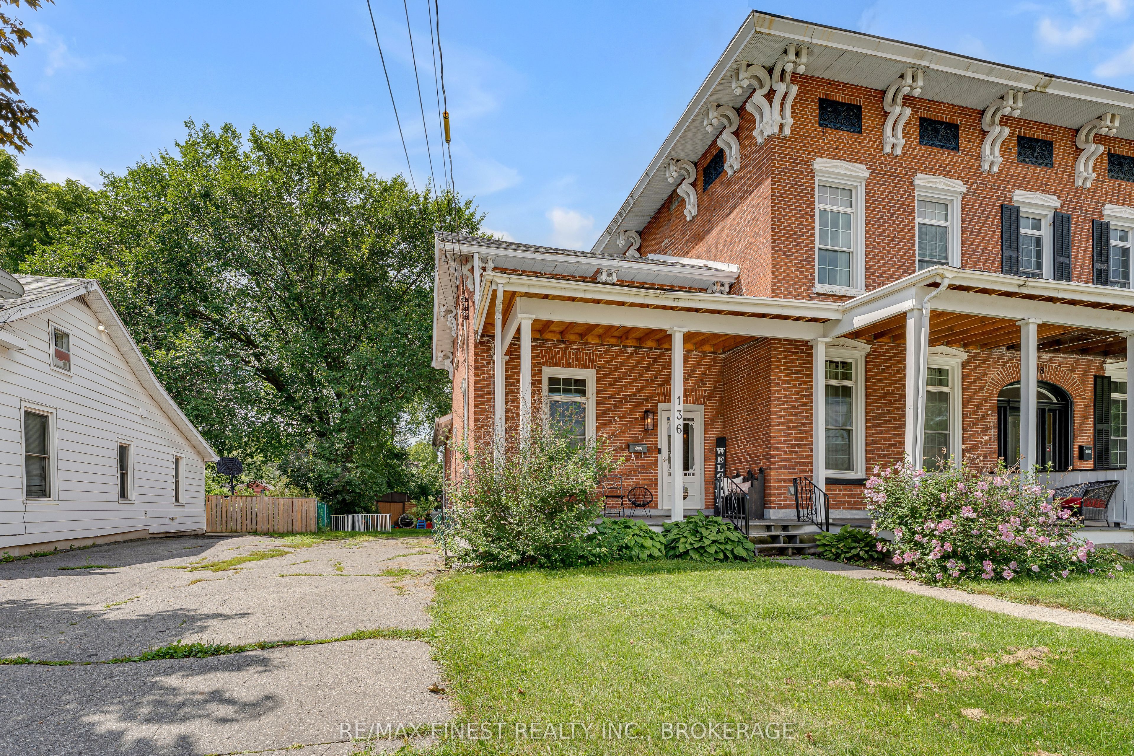 136 Robert Street