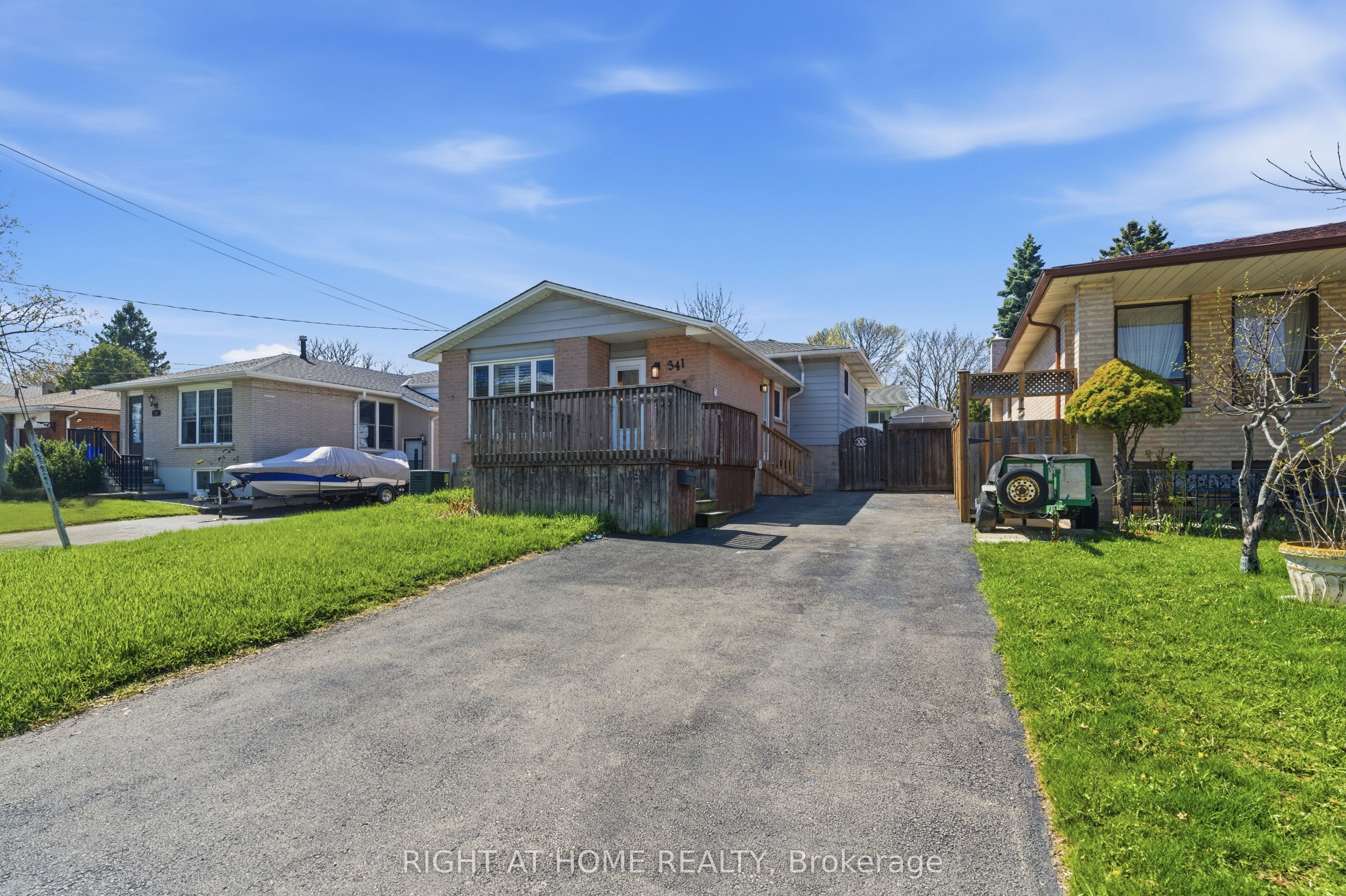 341 Rexford Drive Property Photo 2