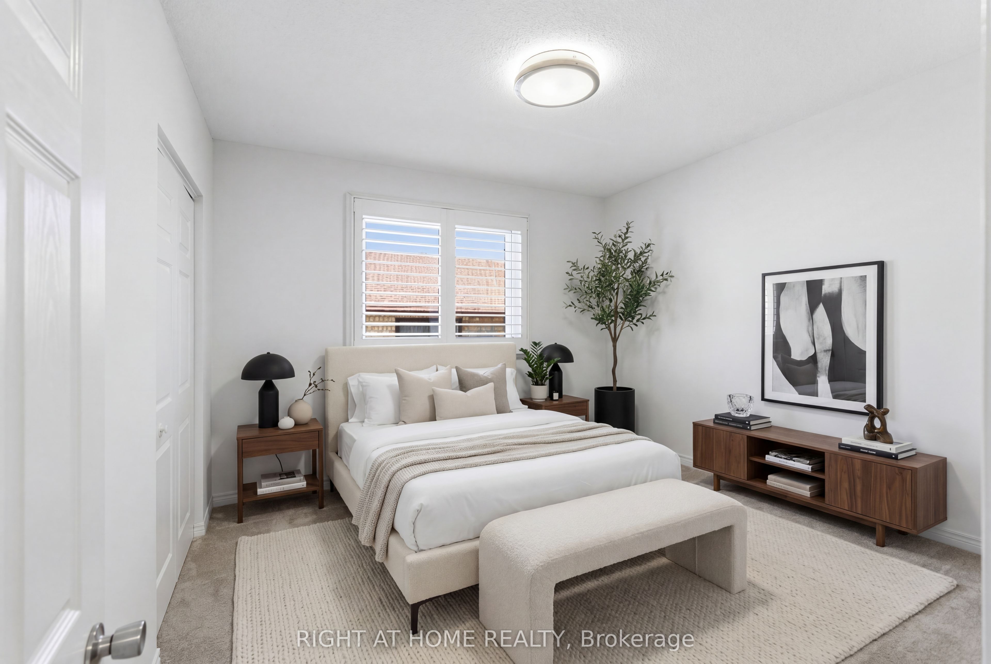 341 Rexford Drive Property Photo 18