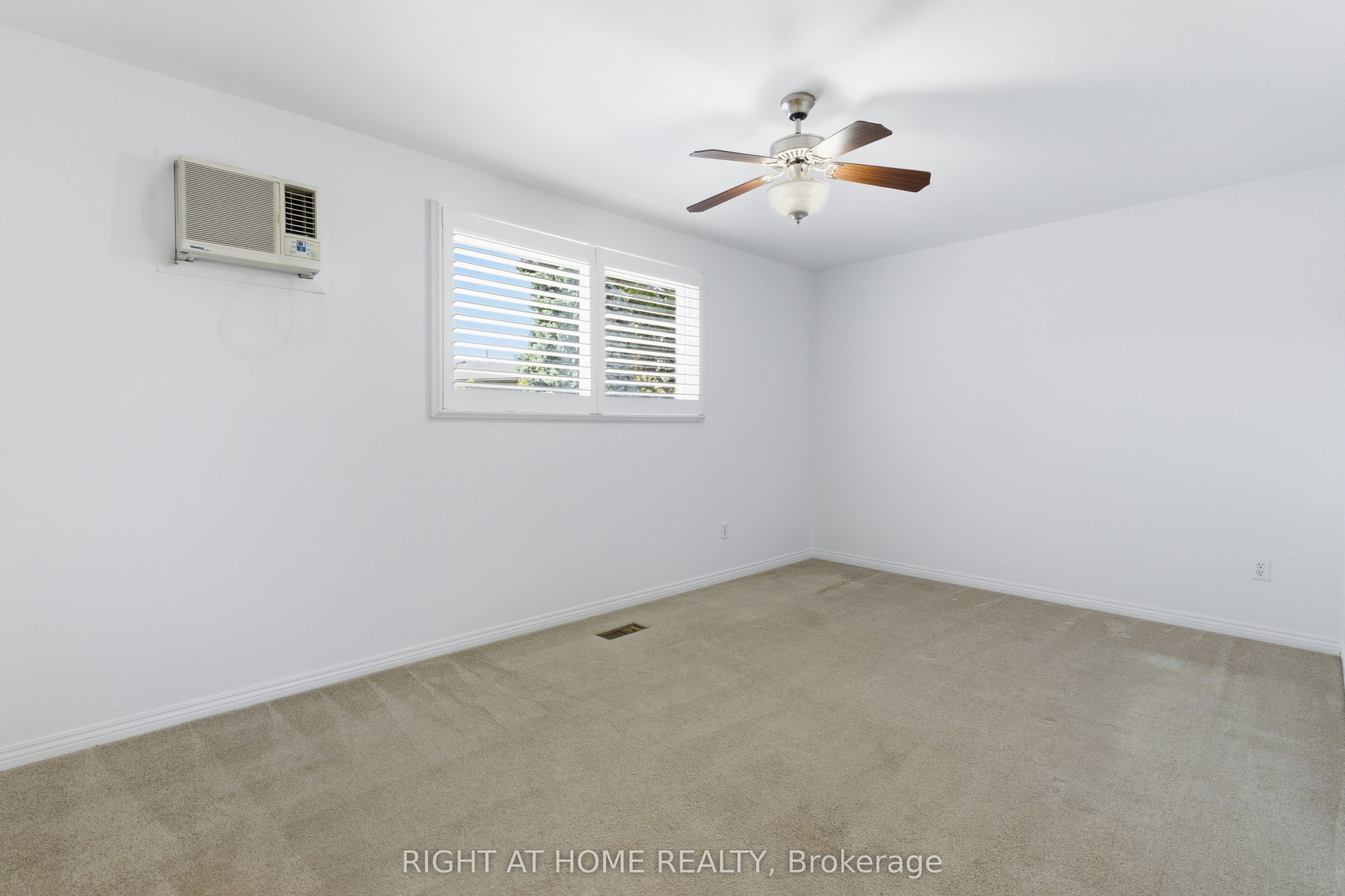 341 Rexford Drive Property Photo 21