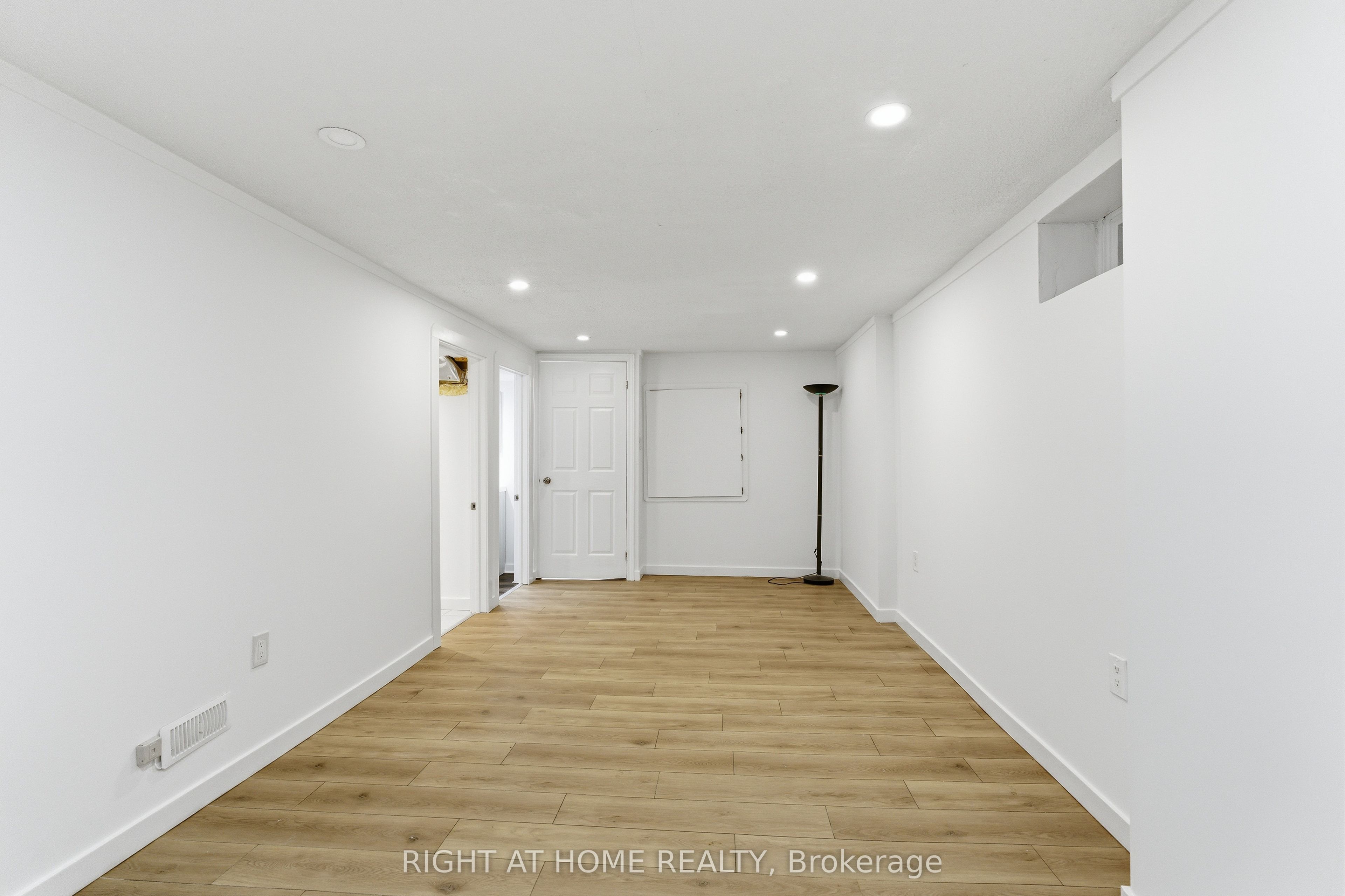 341 Rexford Drive Property Photo 33