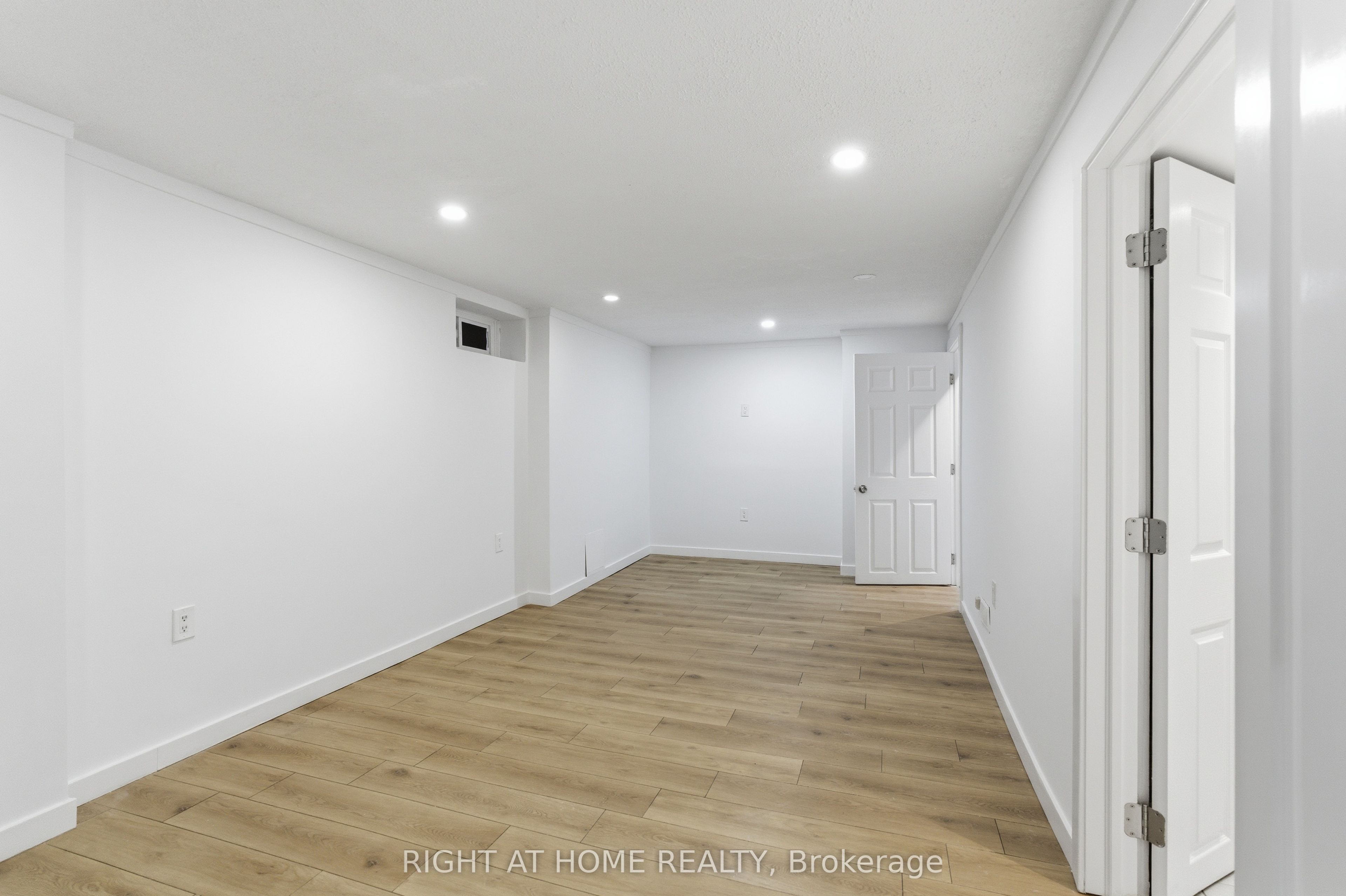 341 Rexford Drive Property Photo 35