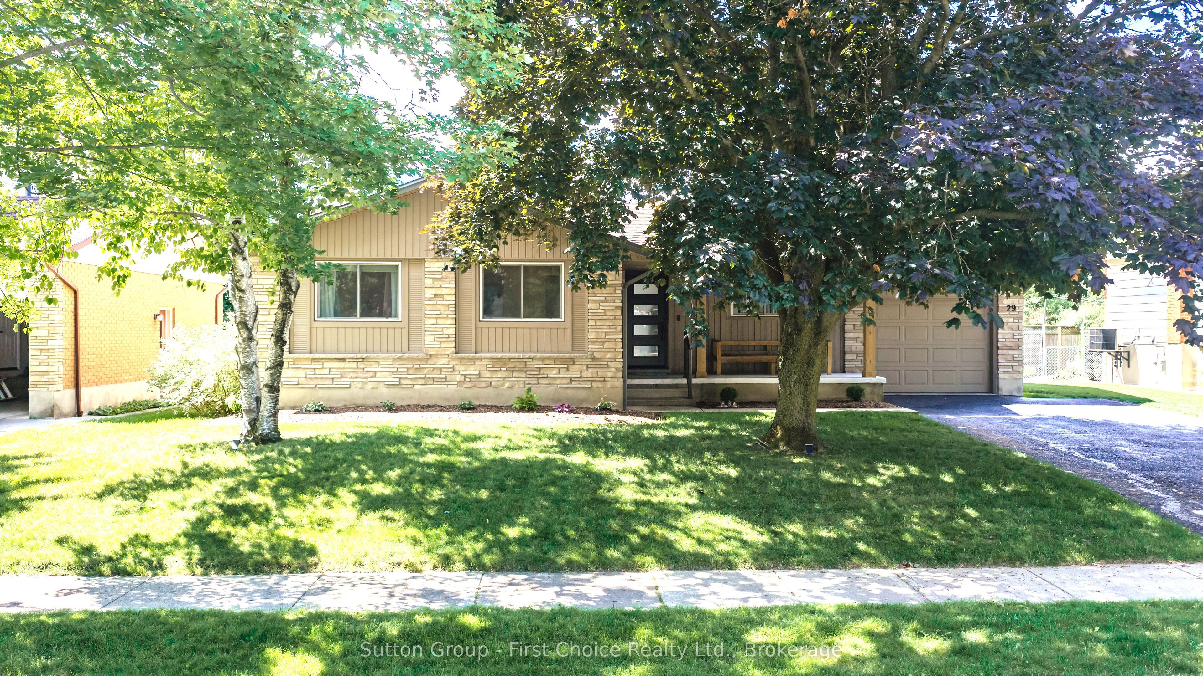 29 Windemere Crescent Property Photo 1