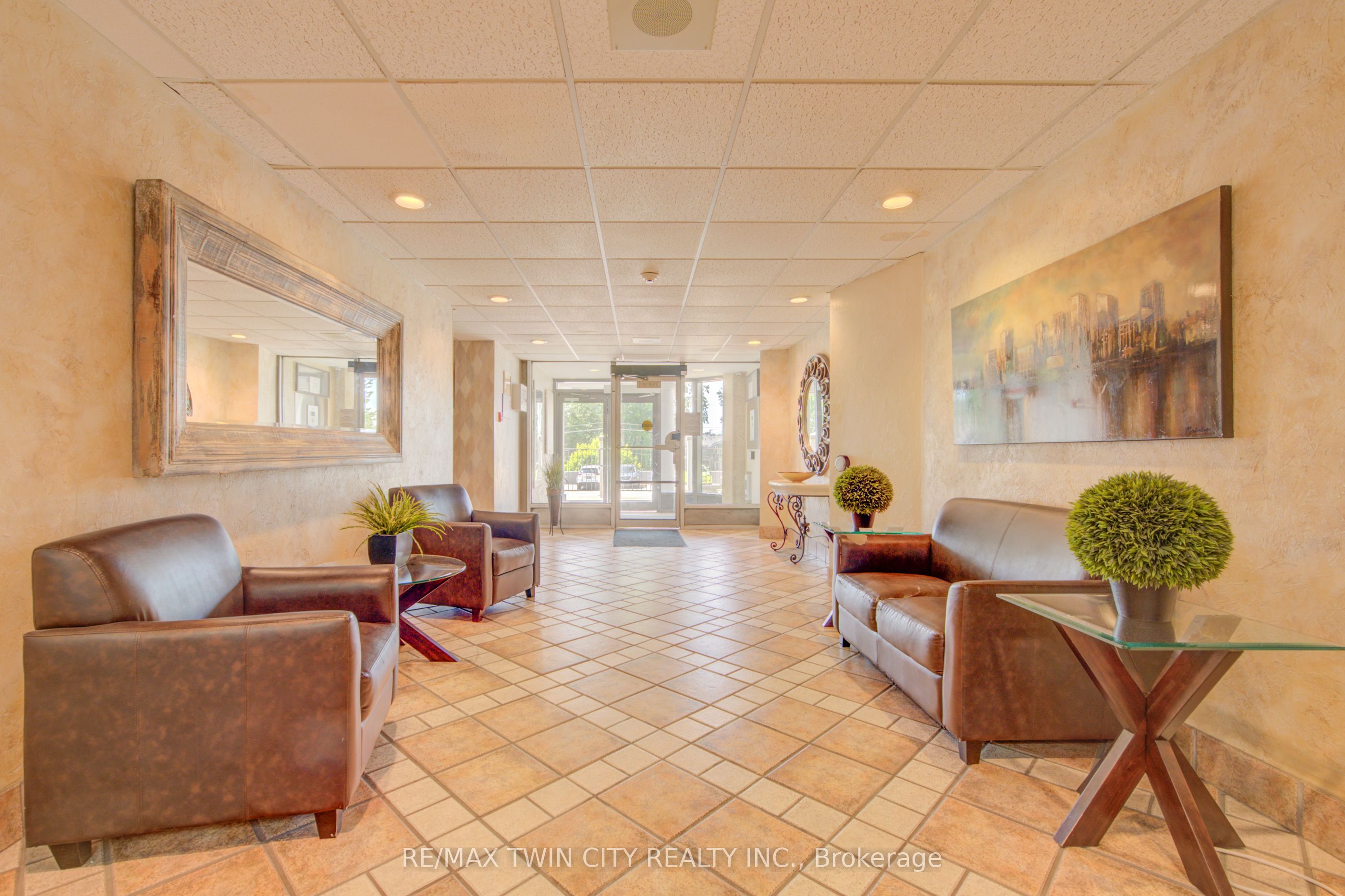 55 Green Valley Drive 608 Property Photo 6