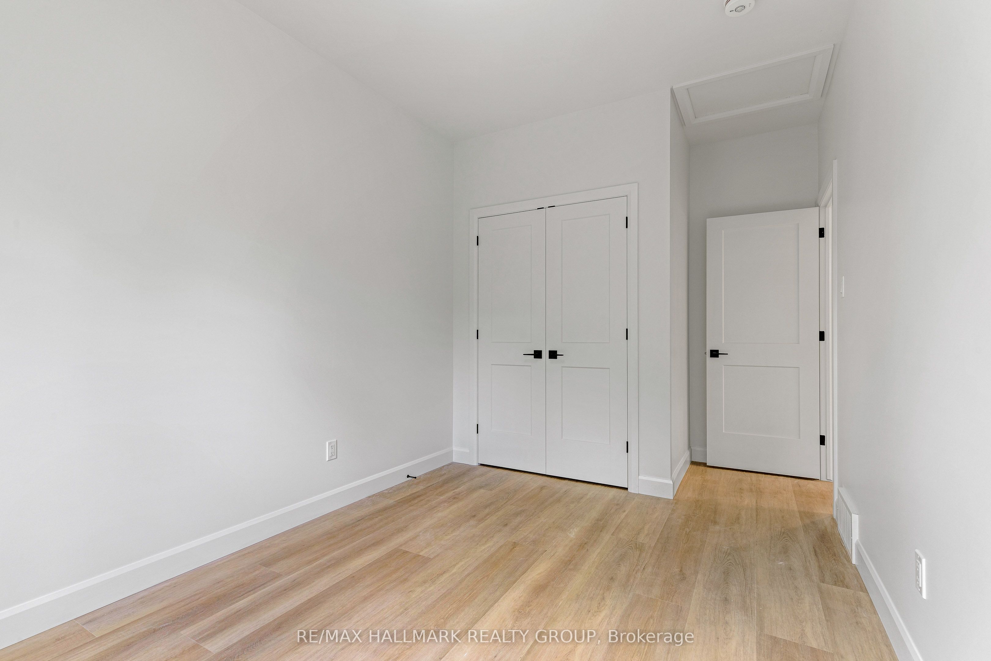9303 Greenbush Lane Property Photo 25
