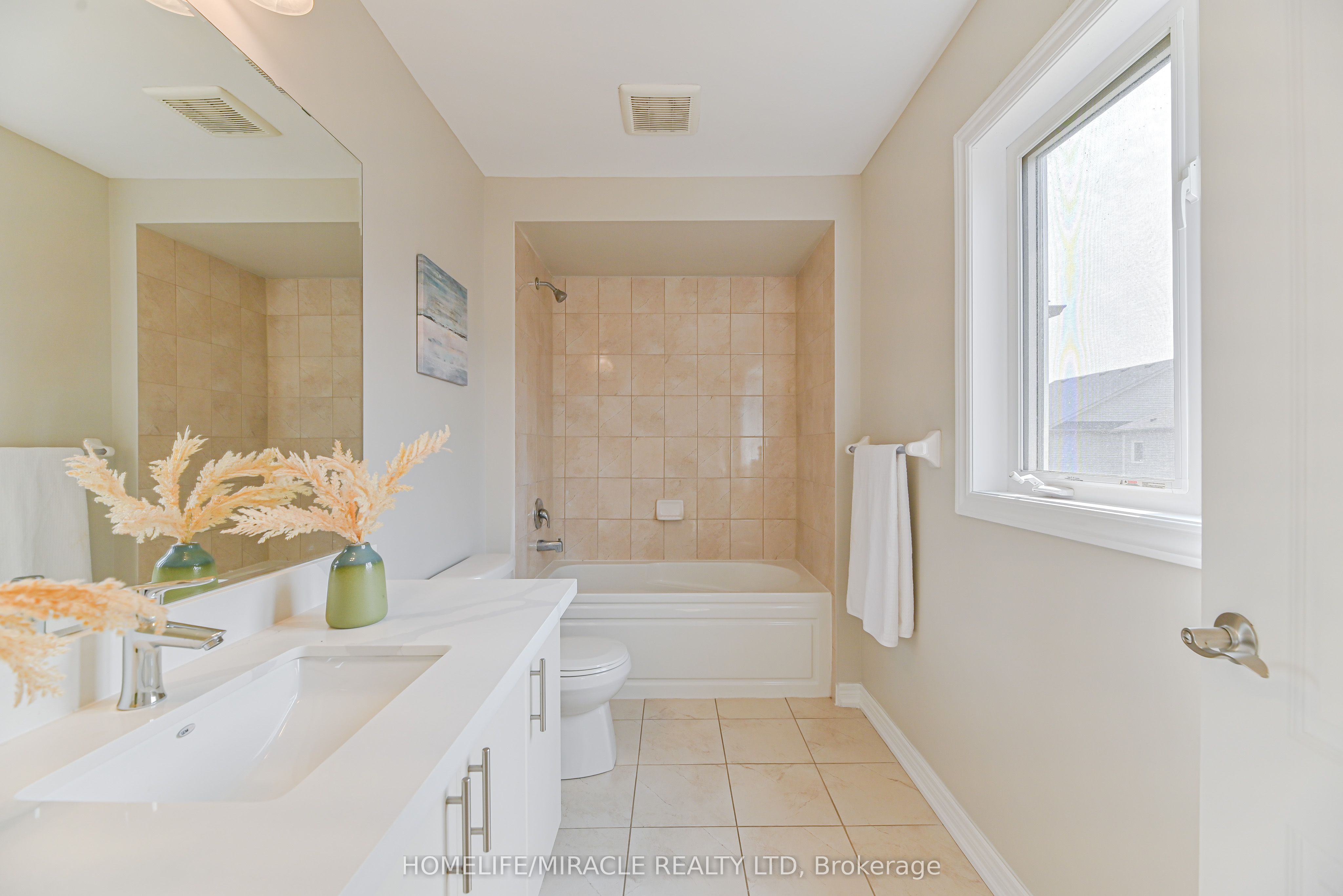 24 Weatherall Avenue Property Photo 46