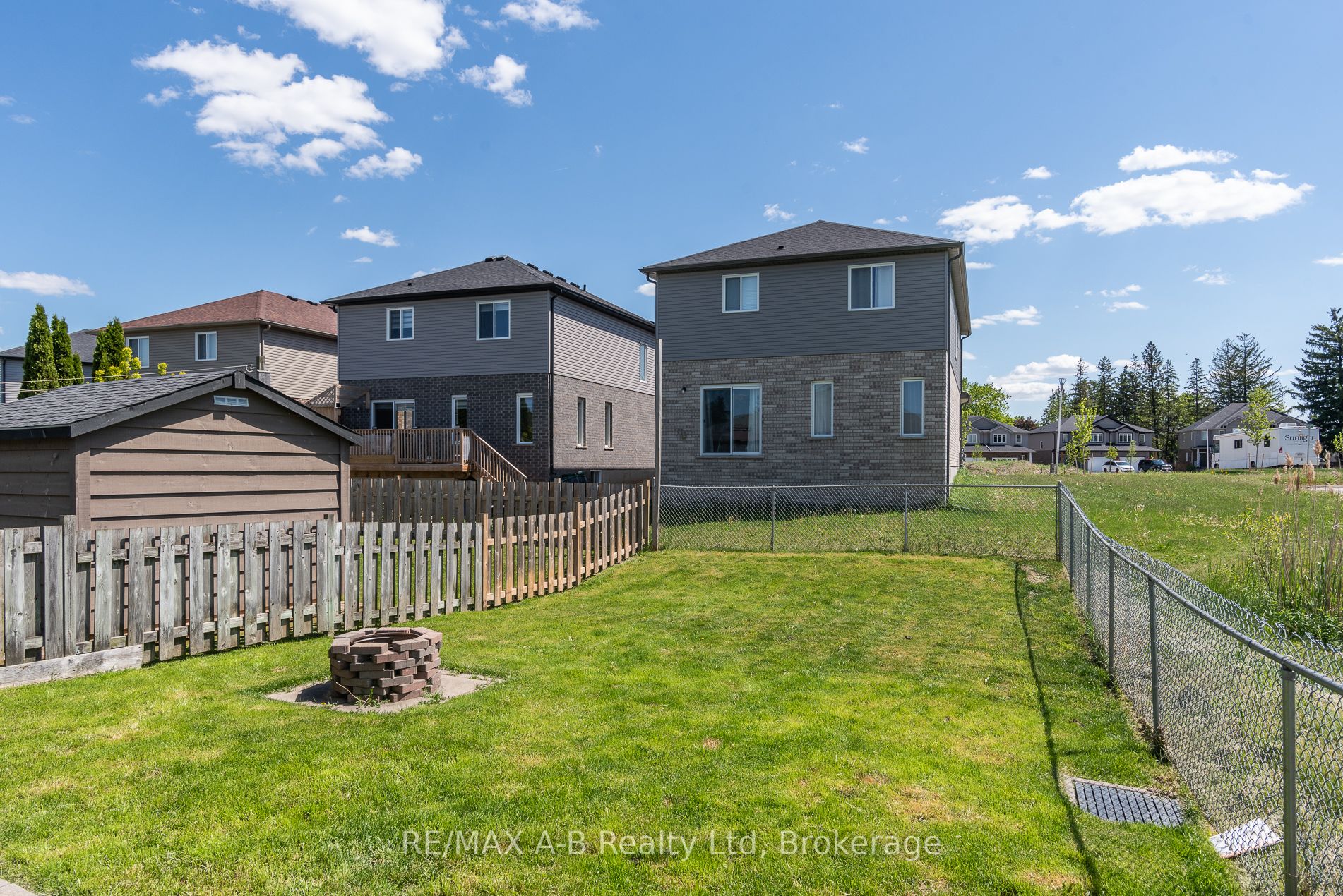 180 Westwood Avenue Property Photo 6