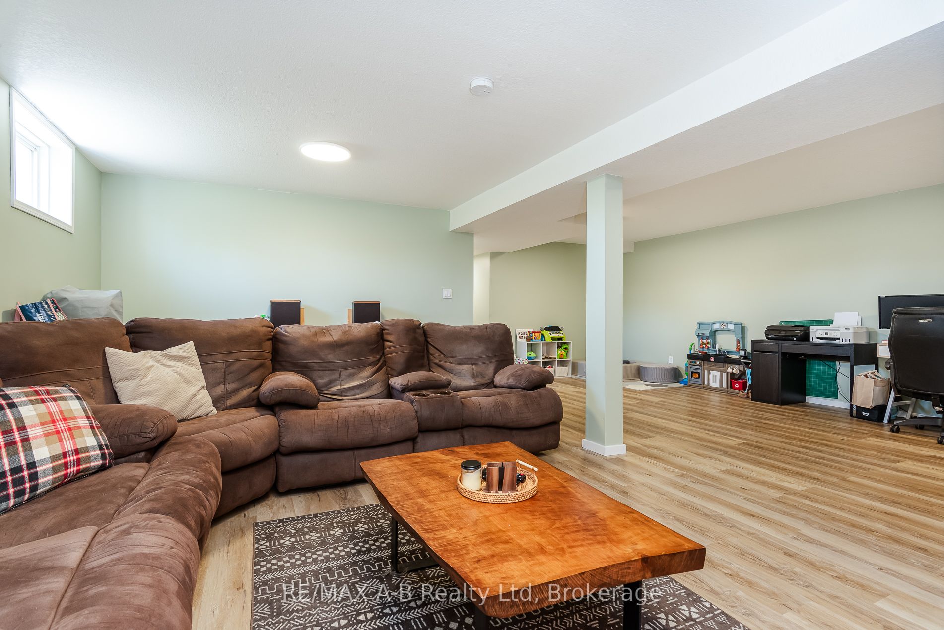 180 Westwood Avenue Property Photo 46