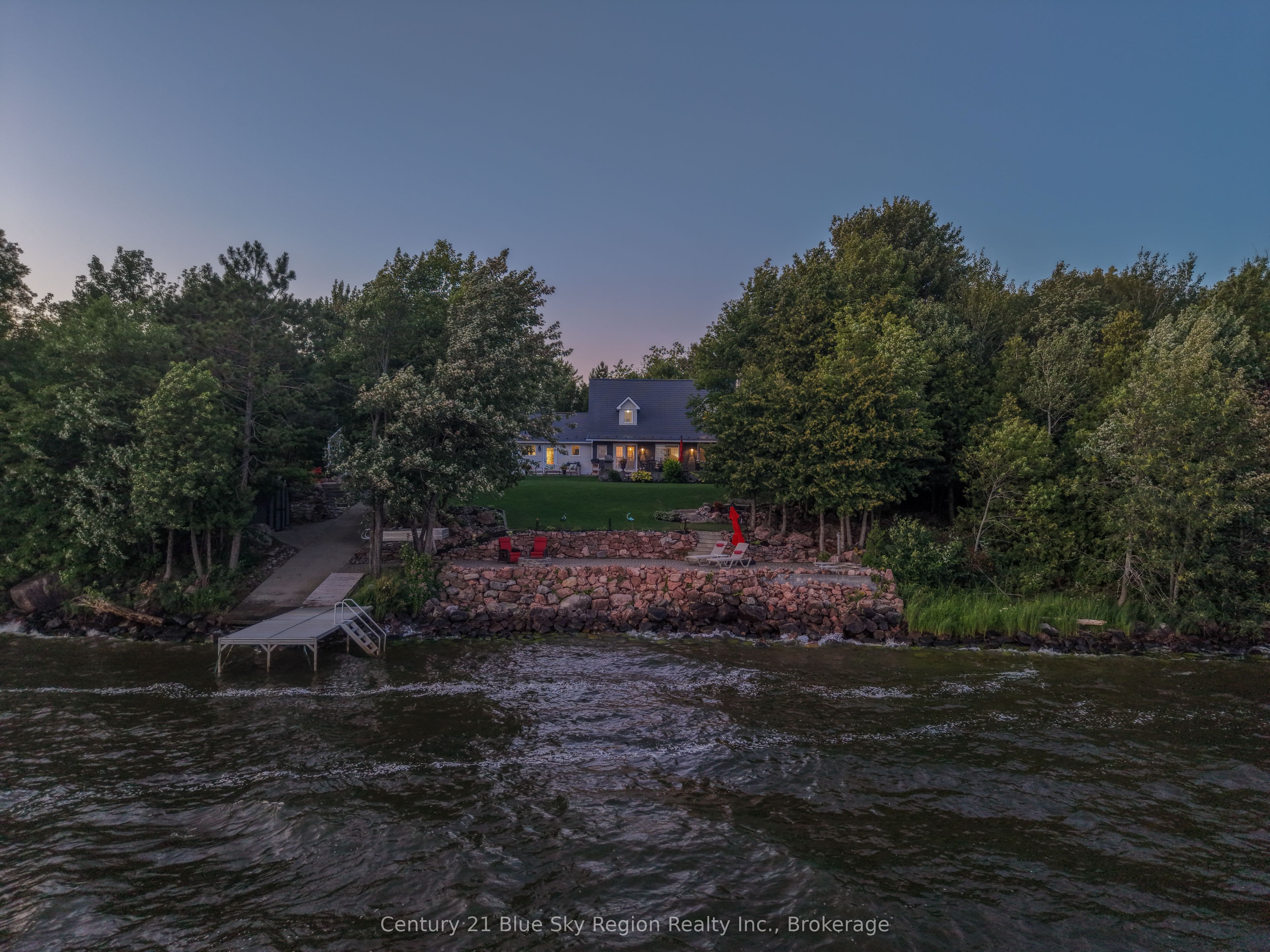 6 Du Lac Drive