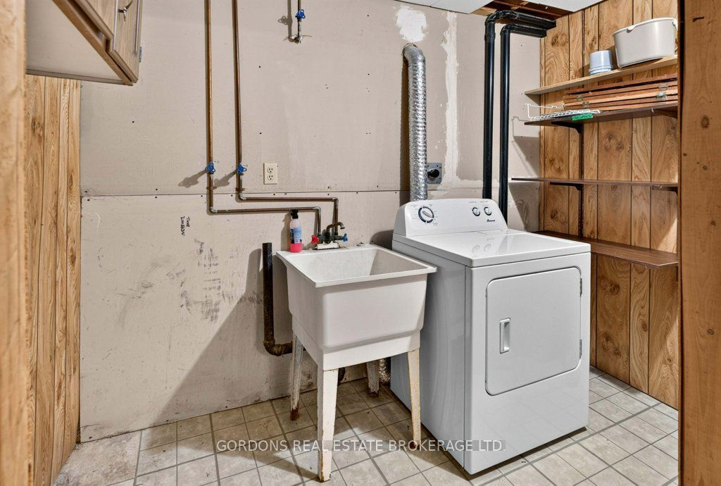 470 Kingsdale Avenue Property Photo 43