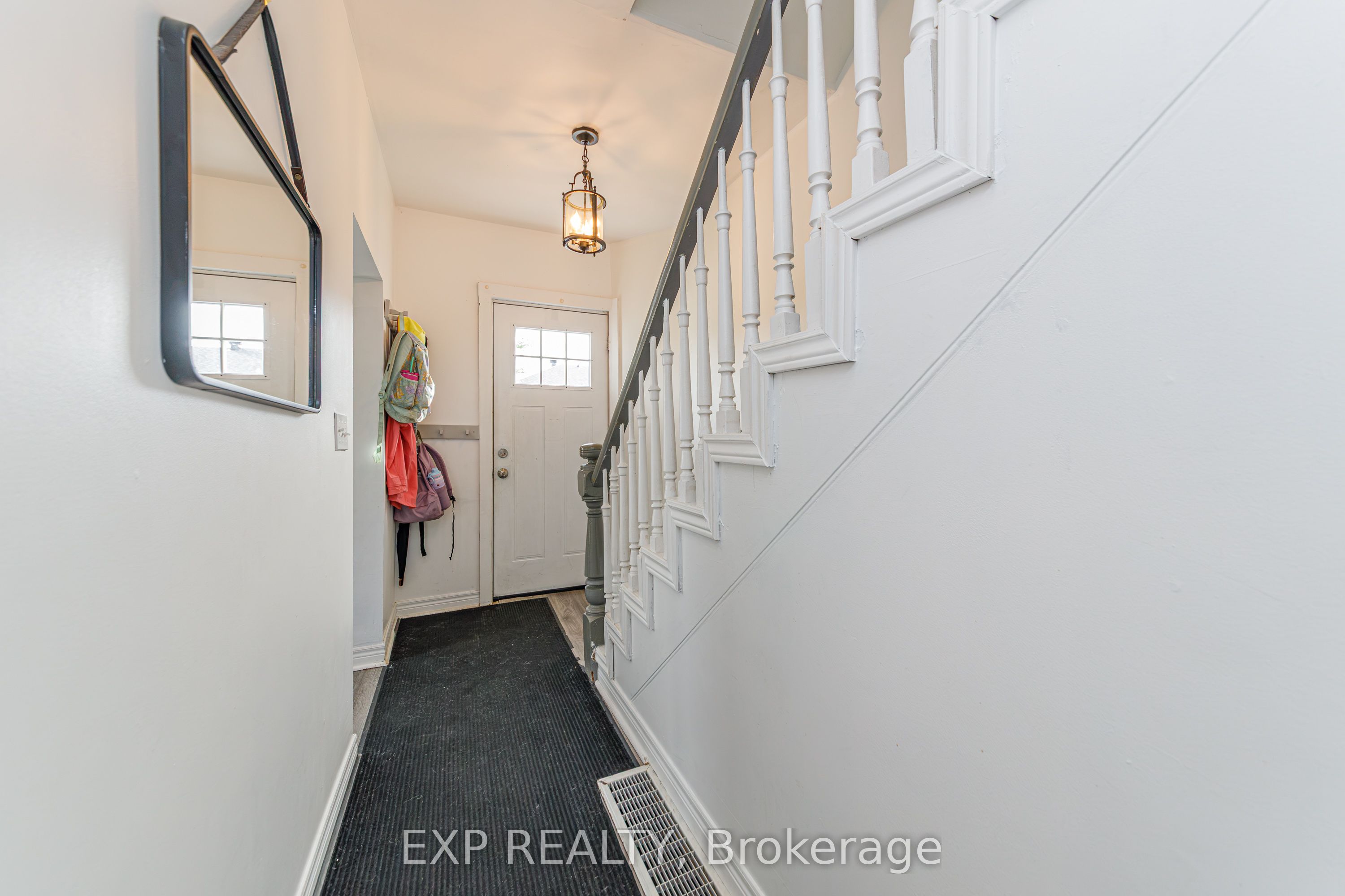 22 St Johns Way Property Photo 2