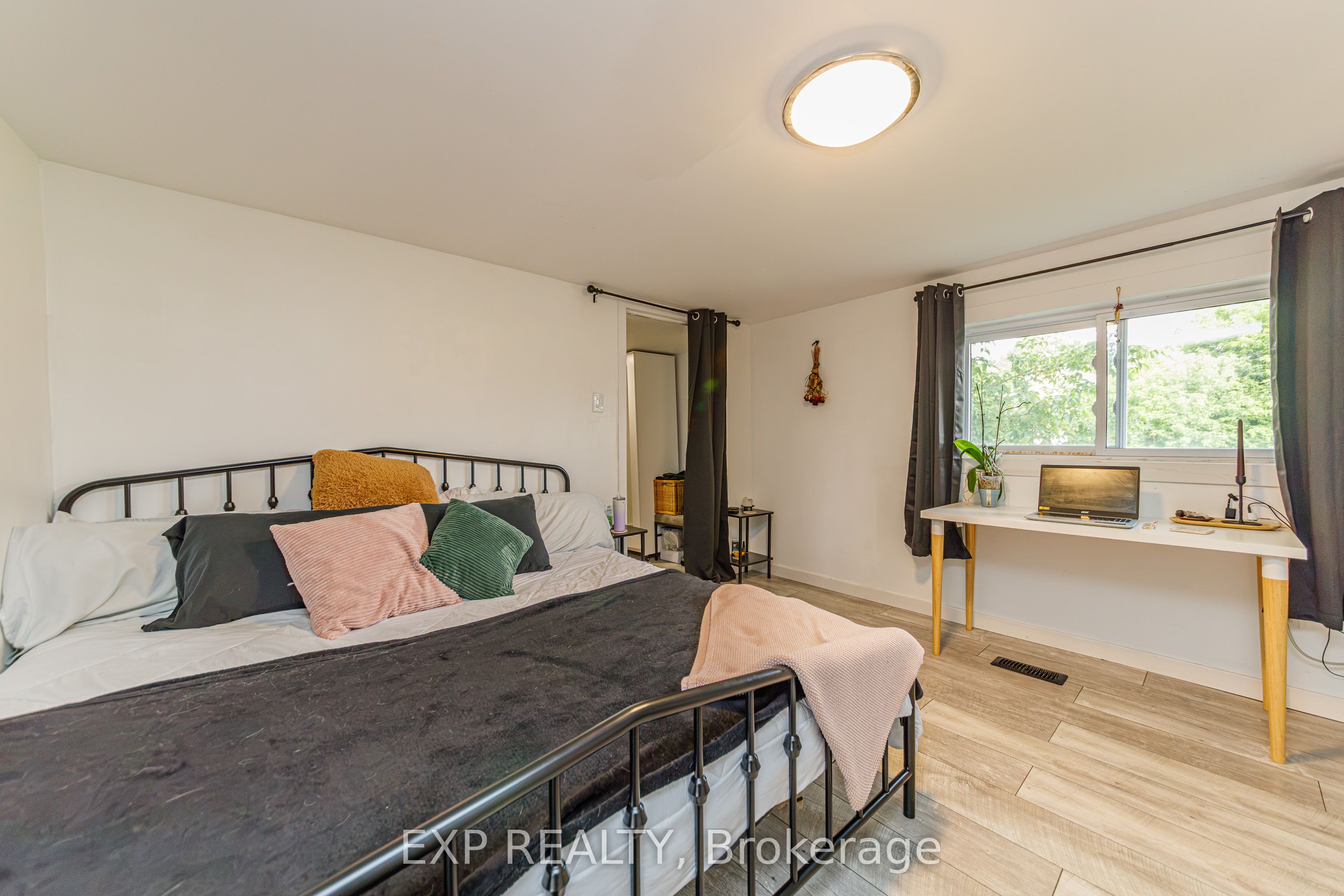 22 St Johns Way Property Photo 12