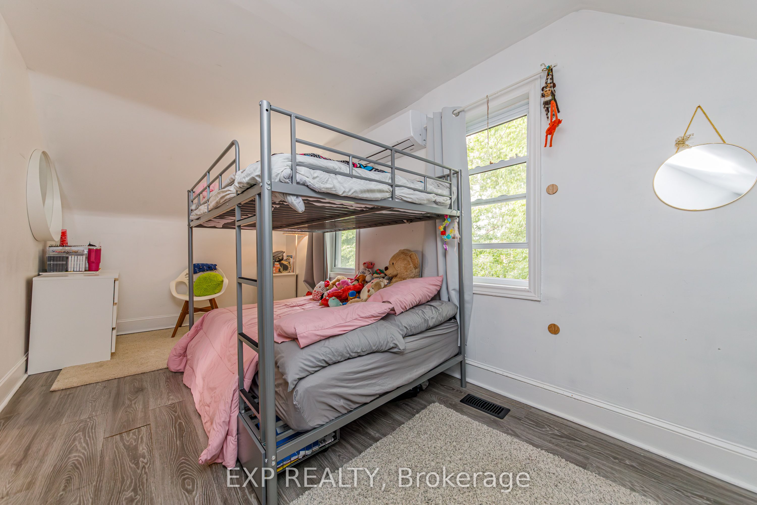 22 St Johns Way Property Photo 16