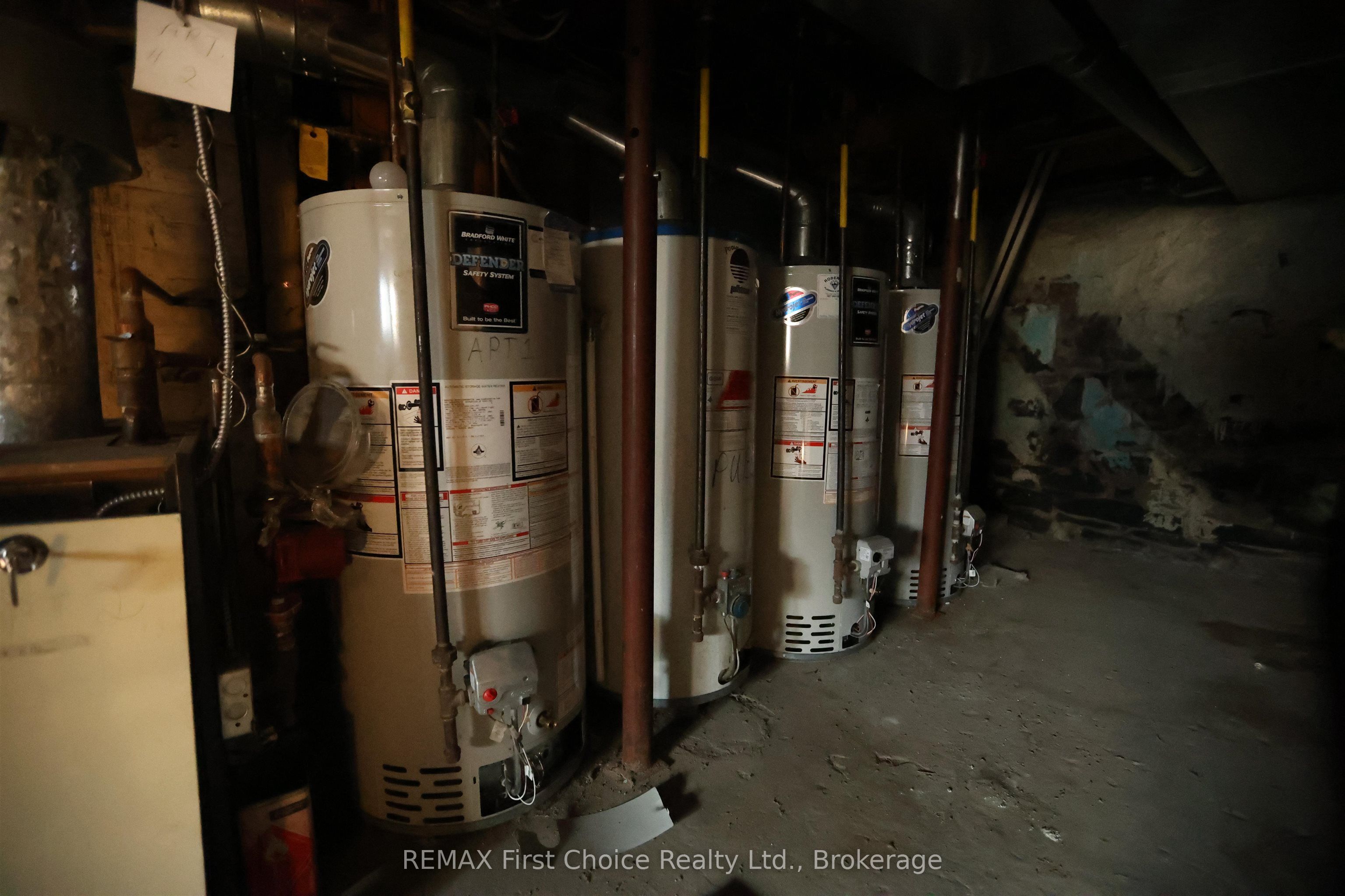 711 Ridgeway Street E Property Photo 22