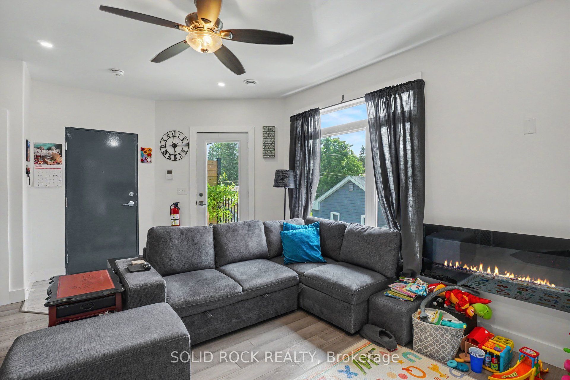 117 W Drummond Street W Property Photo 16