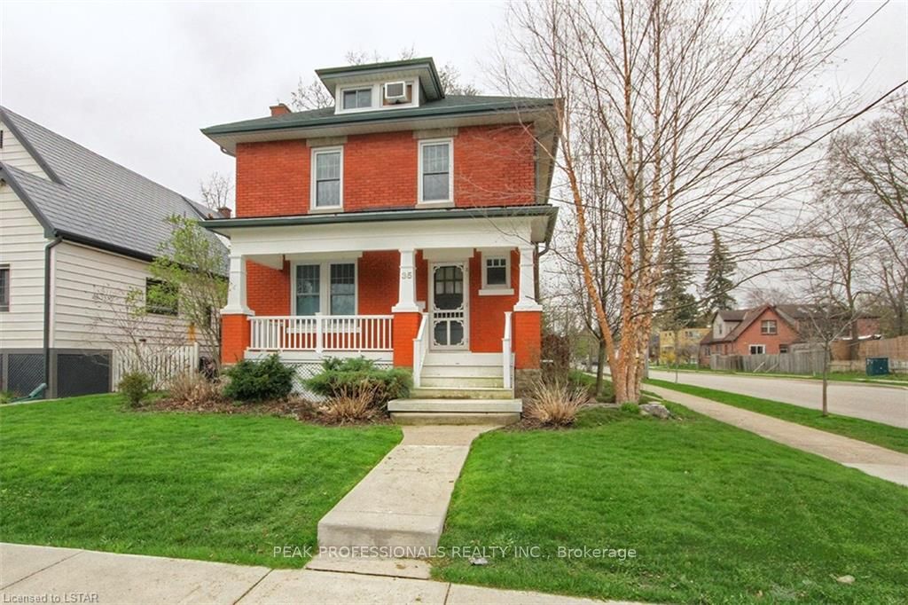 35 Cliftonvale Avenue Upper Unit Property Photo 2