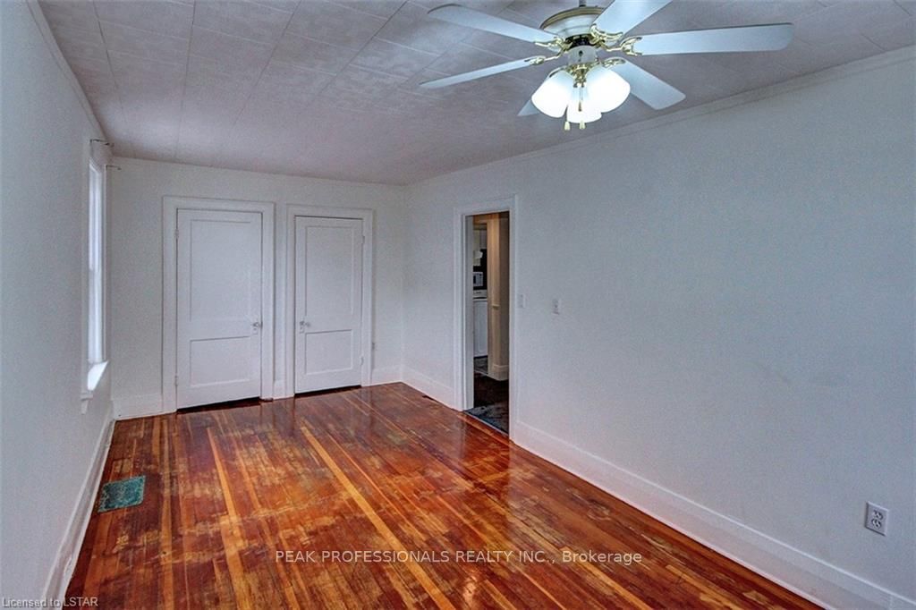 35 Cliftonvale Avenue Upper Unit Property Photo 10