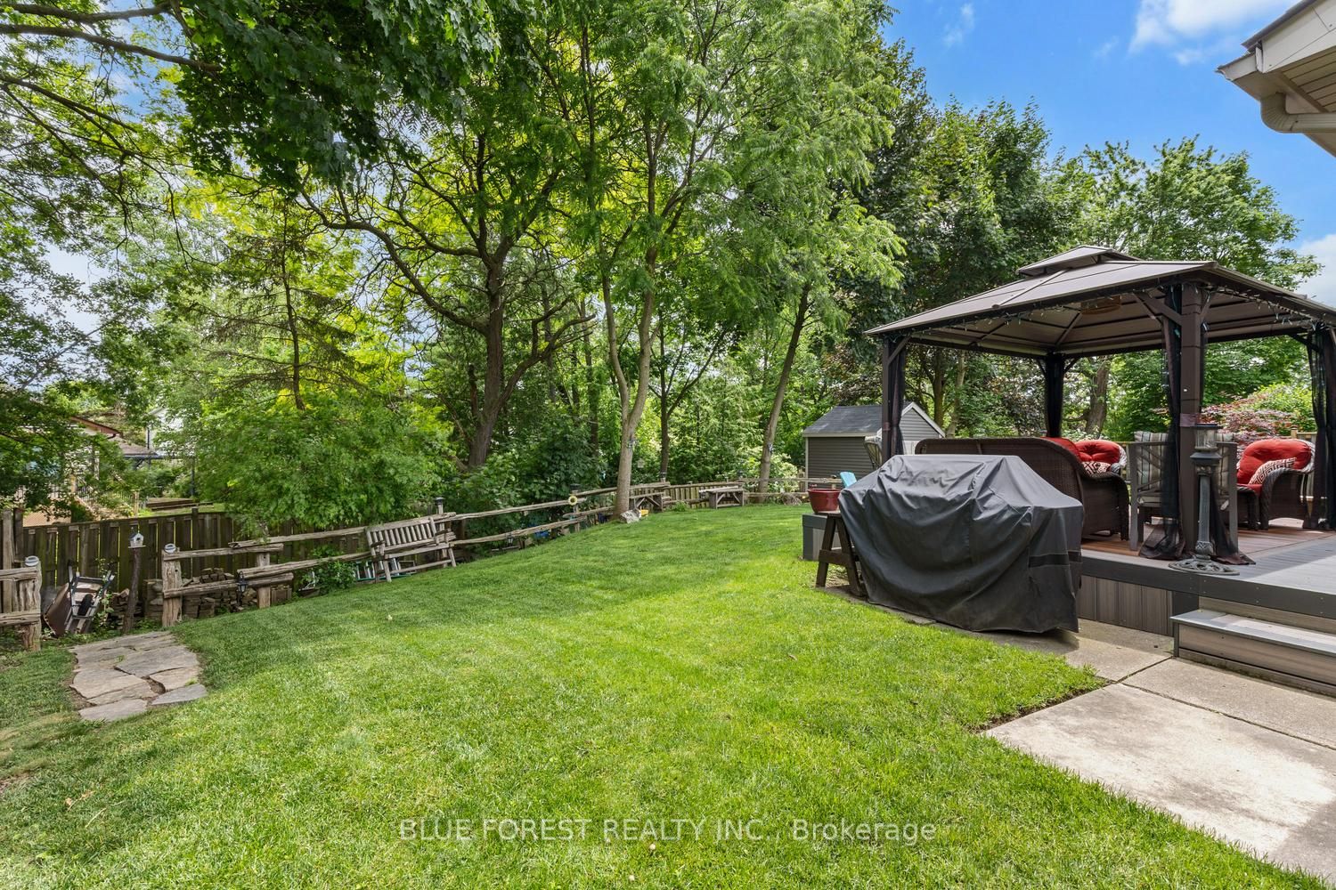 92 Salem Court Property Photo 43
