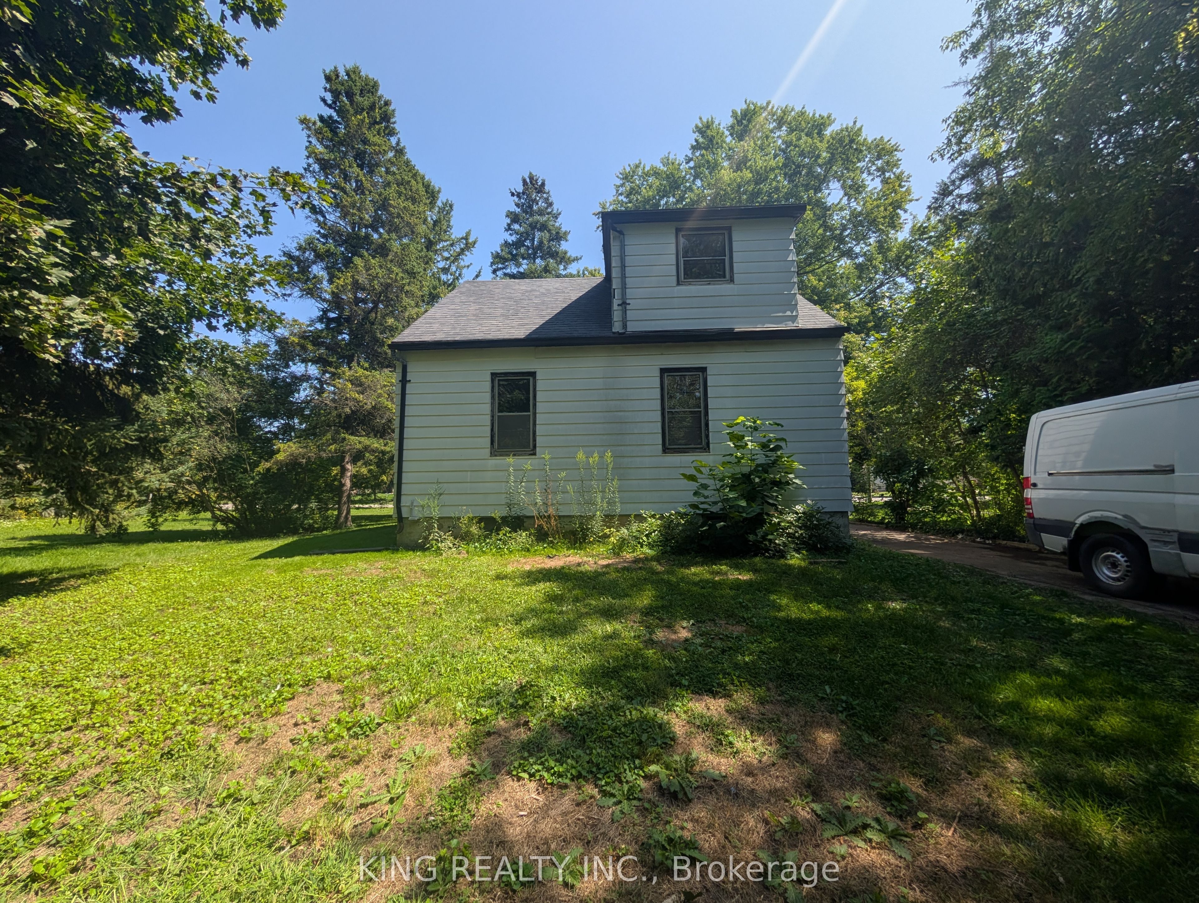 1131 Crumlin Side Road Property Photo 15