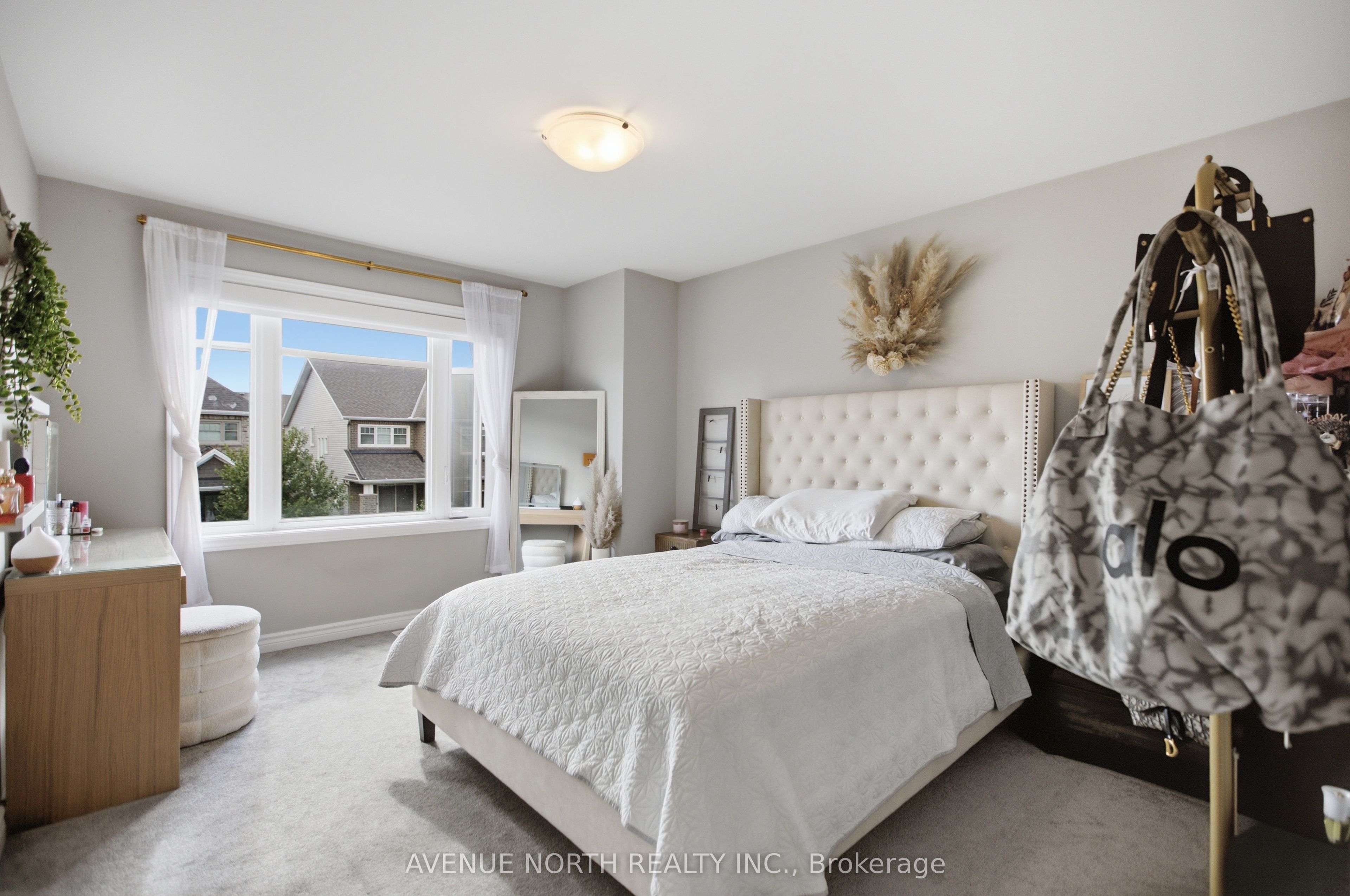 275 Trollius Way Property Photo 24