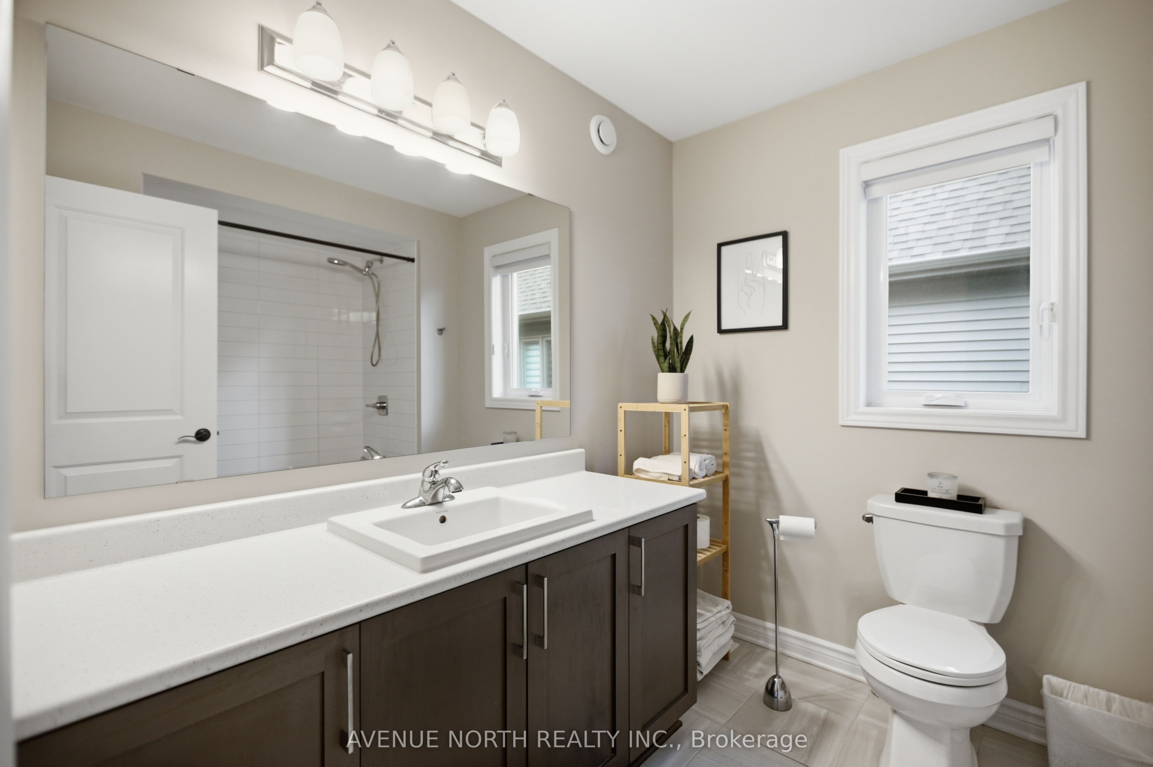 275 Trollius Way Property Photo 29