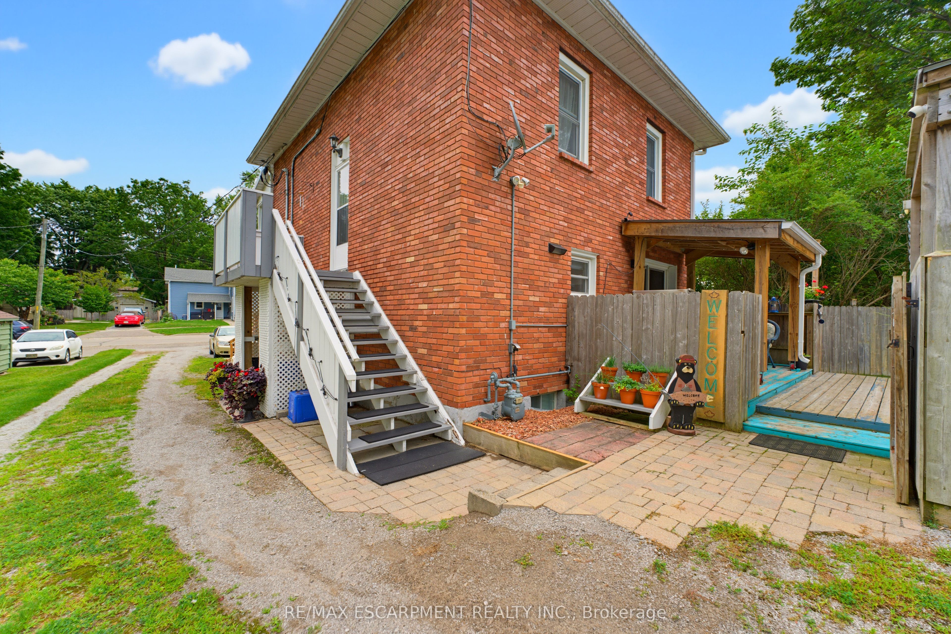 19 First Avenue Property Photo 22