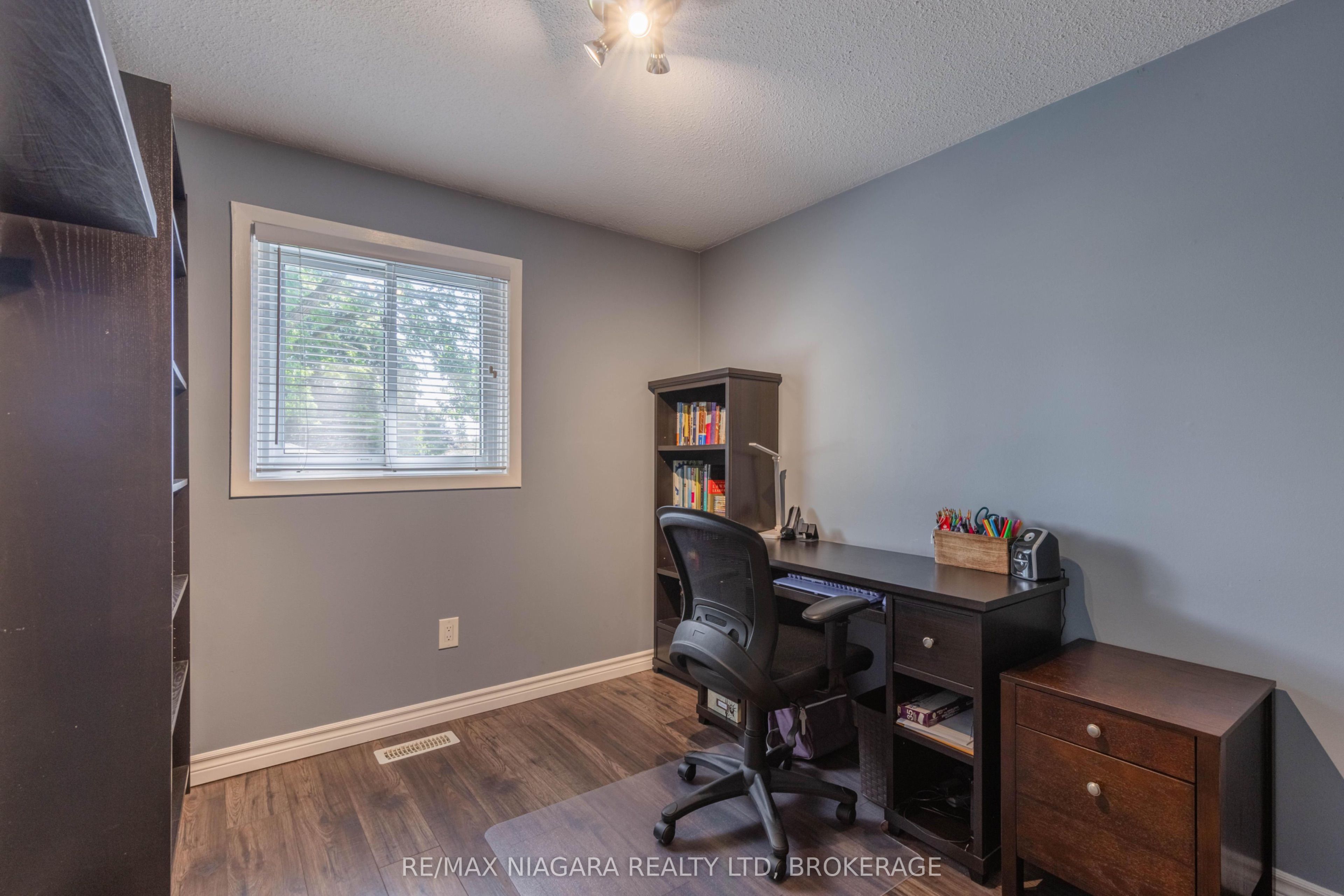 25 Linfield Drive 67 Property Photo 14