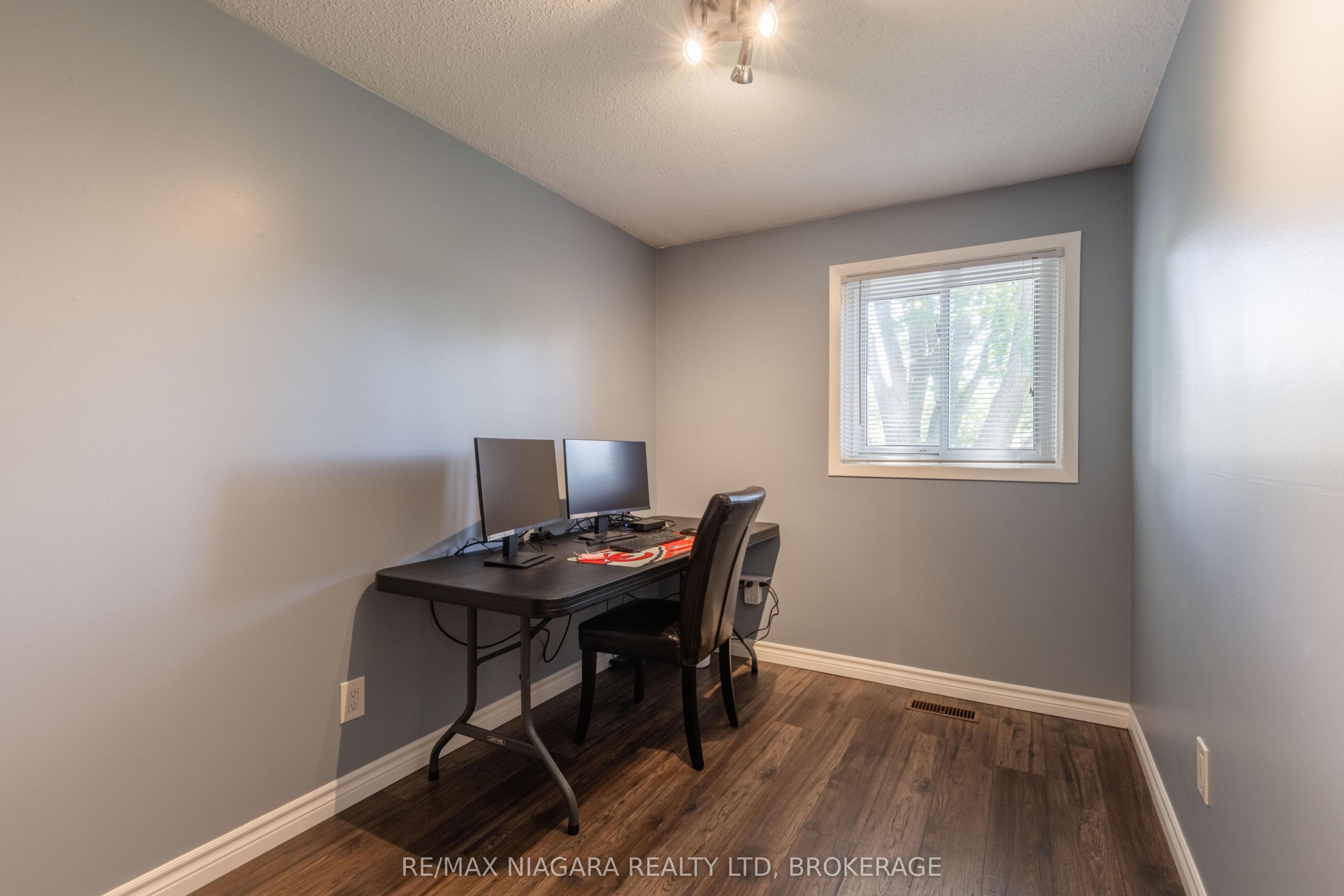 25 Linfield Drive 67 Property Photo 16
