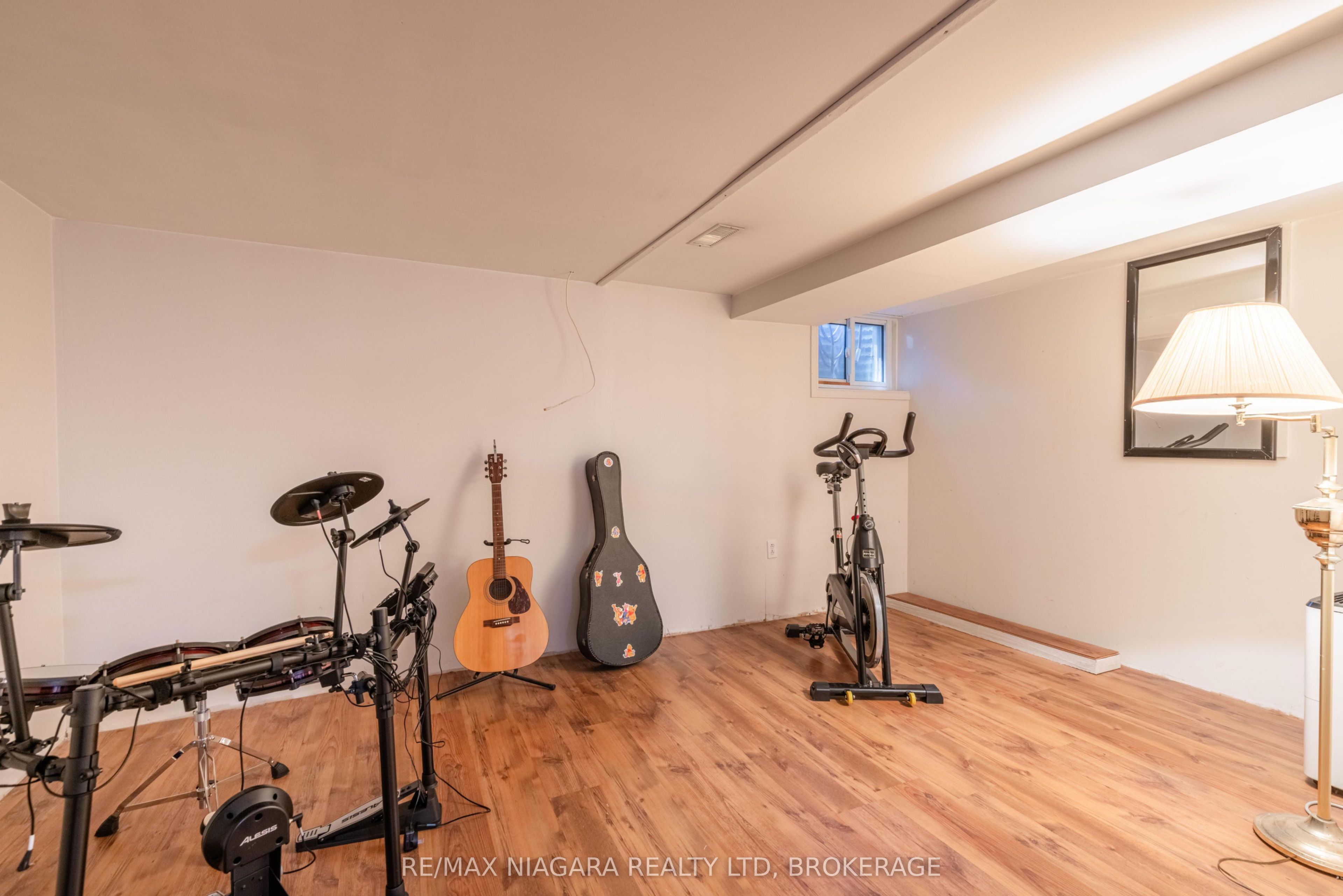 25 Linfield Drive 67 Property Photo 19