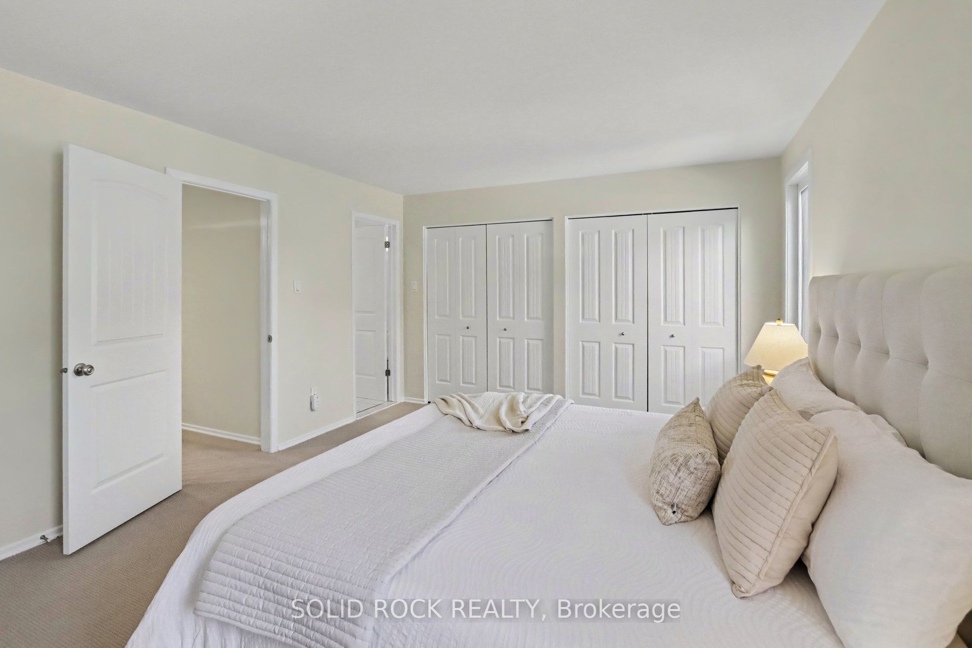 1599 Featherston Drive Property Photo 19