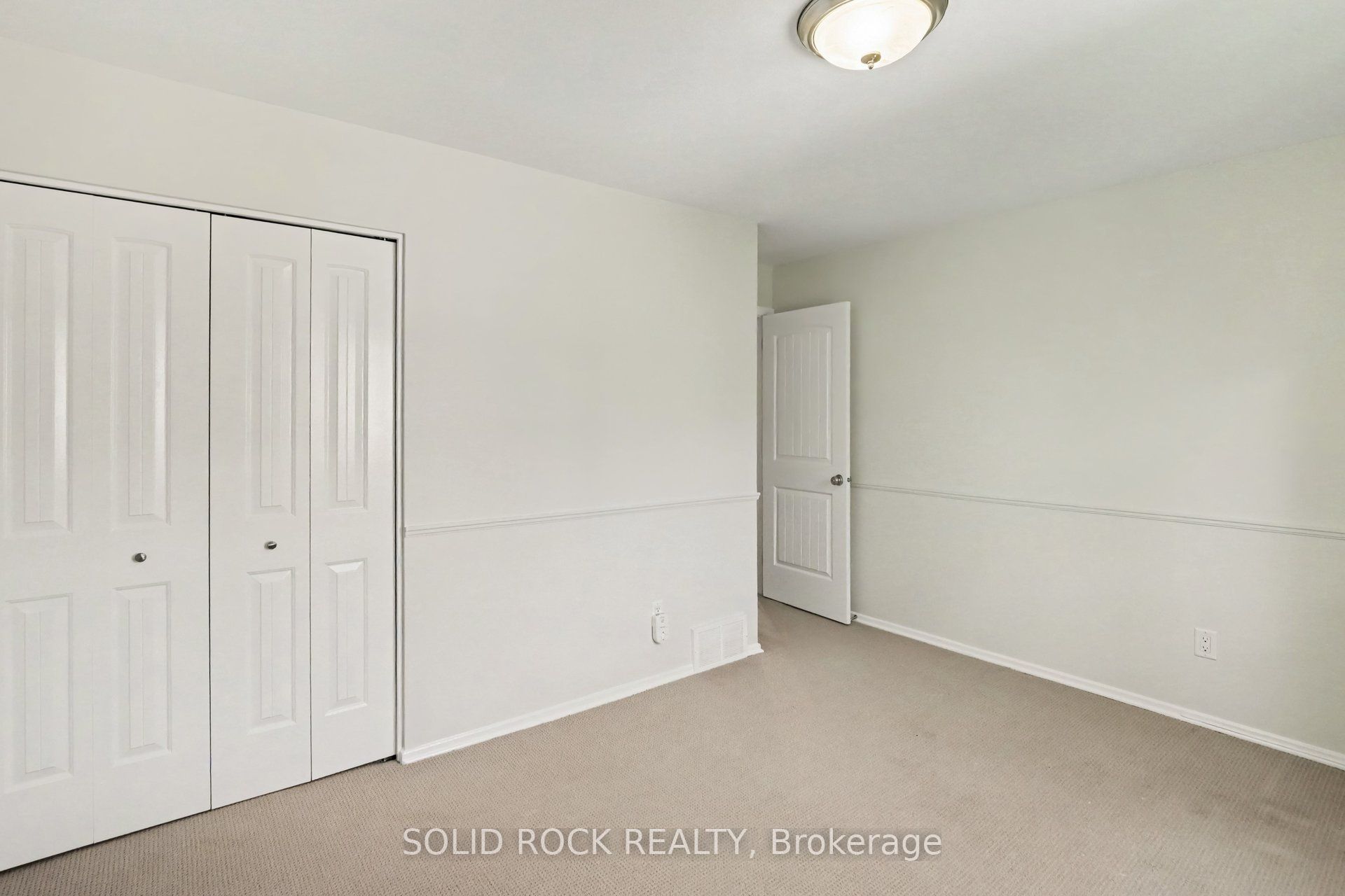 1599 Featherston Drive Property Photo 23